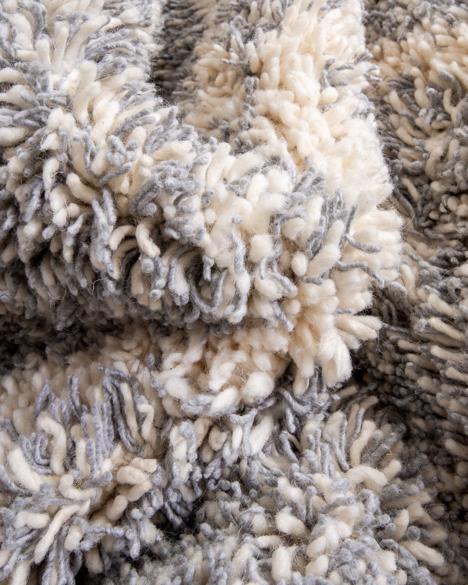 Modern designer handcrafted Berber rug from morocco Beniourain with beautiful colors and patterns