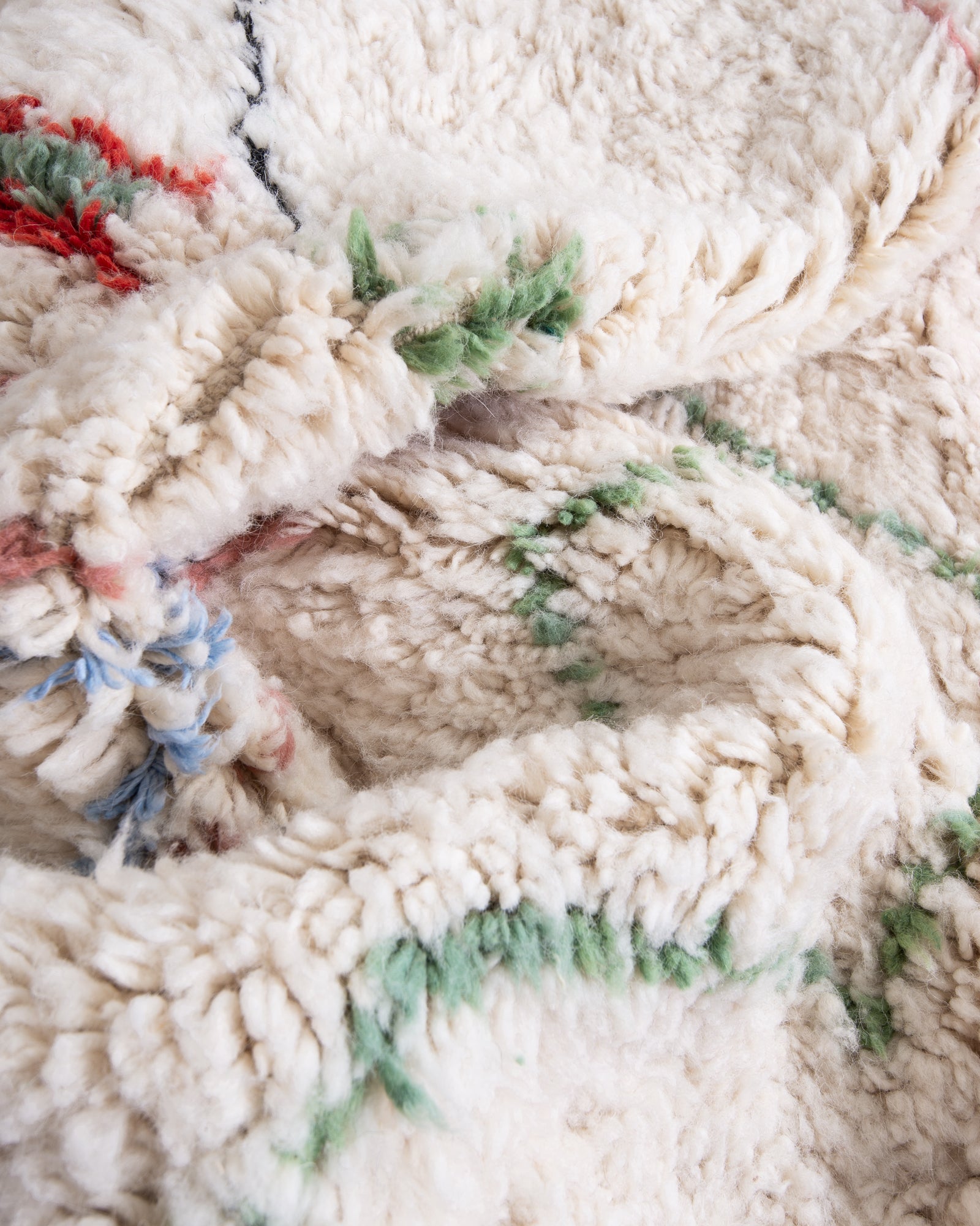 Modern designer handcrafted Berber rug from morocco Beniourain with beautiful colors and patterns