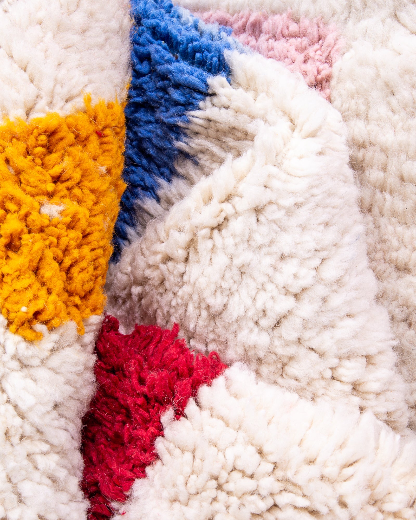 Modern designer handcrafted Berber rug from morocco Beniourain with beautiful colors and patterns