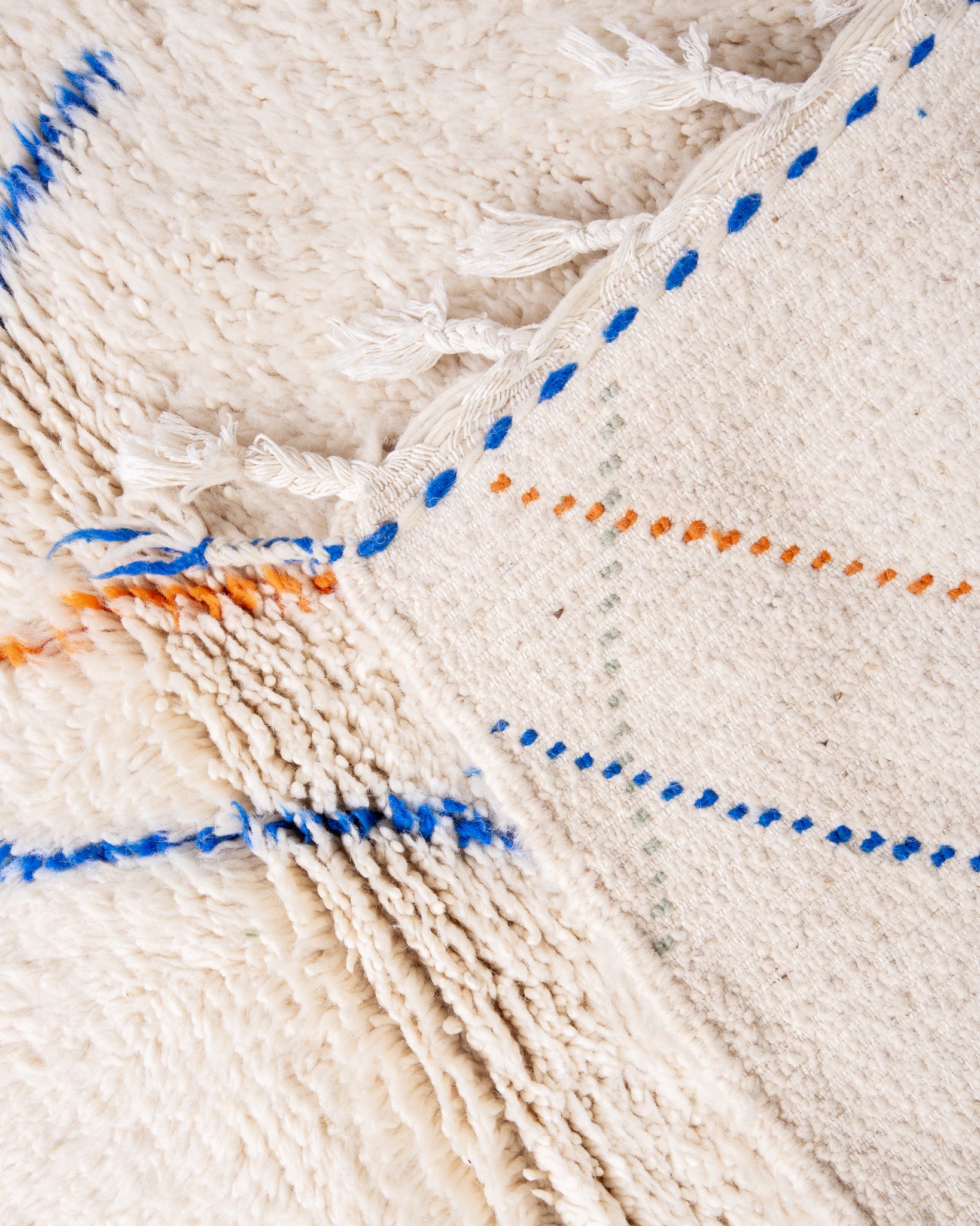 Modern designer handcrafted Berber rug from morocco Beniourain with beautiful colors and patterns