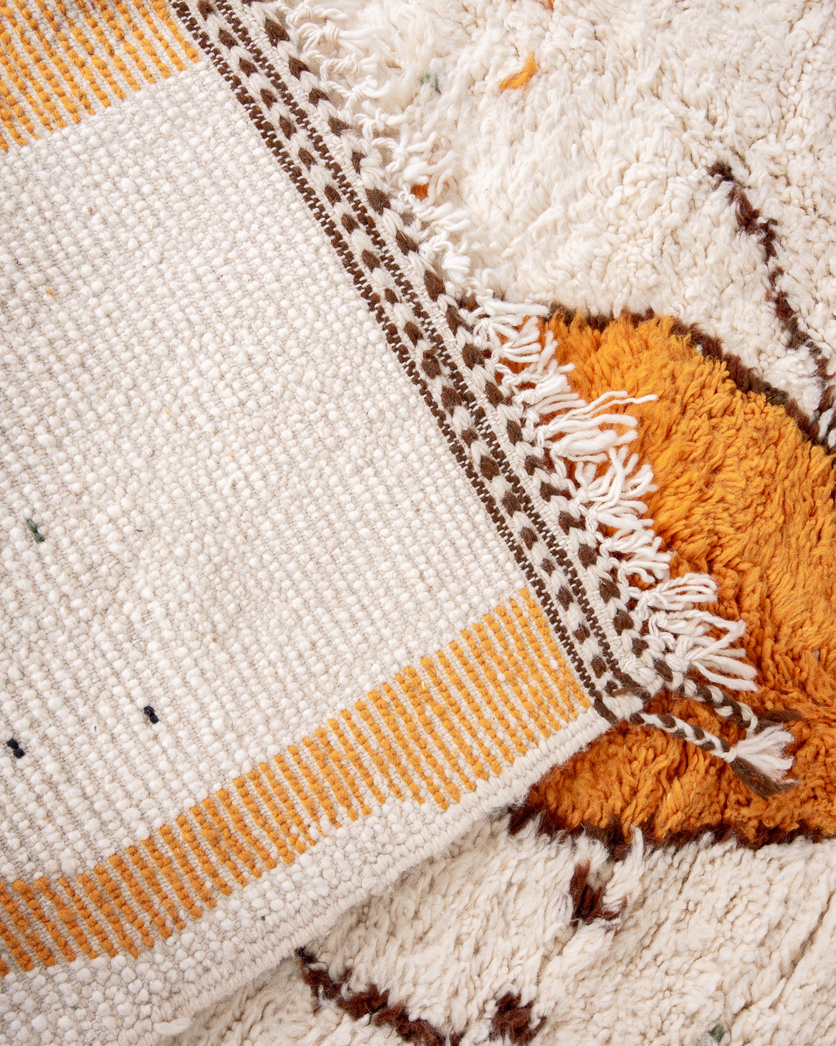 Modern designer handcrafted Berber rug from morocco Beniourain with beautiful colors and patterns