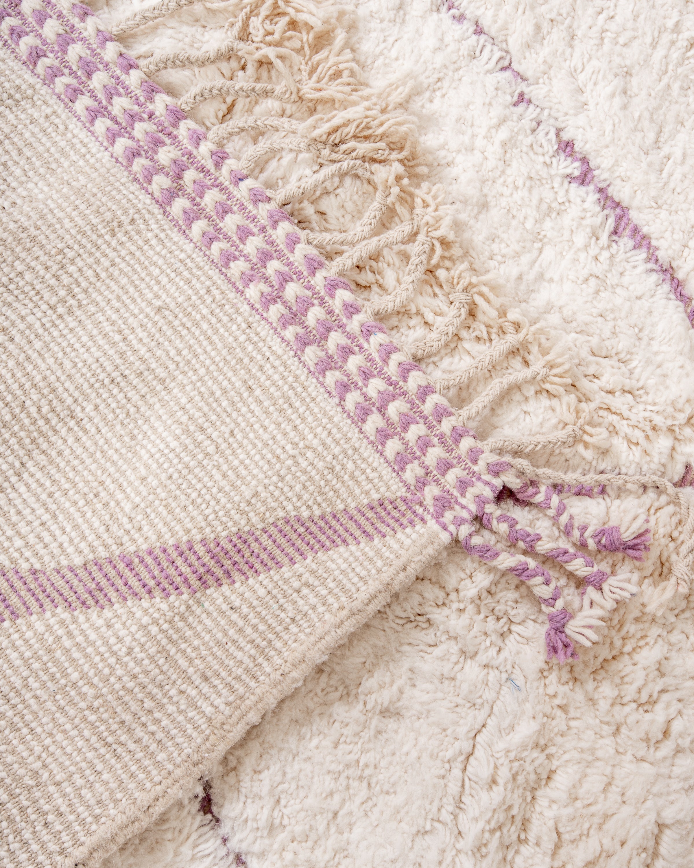 Modern designer handcrafted Berber rug from morocco Beniourain with beautiful colors and patterns