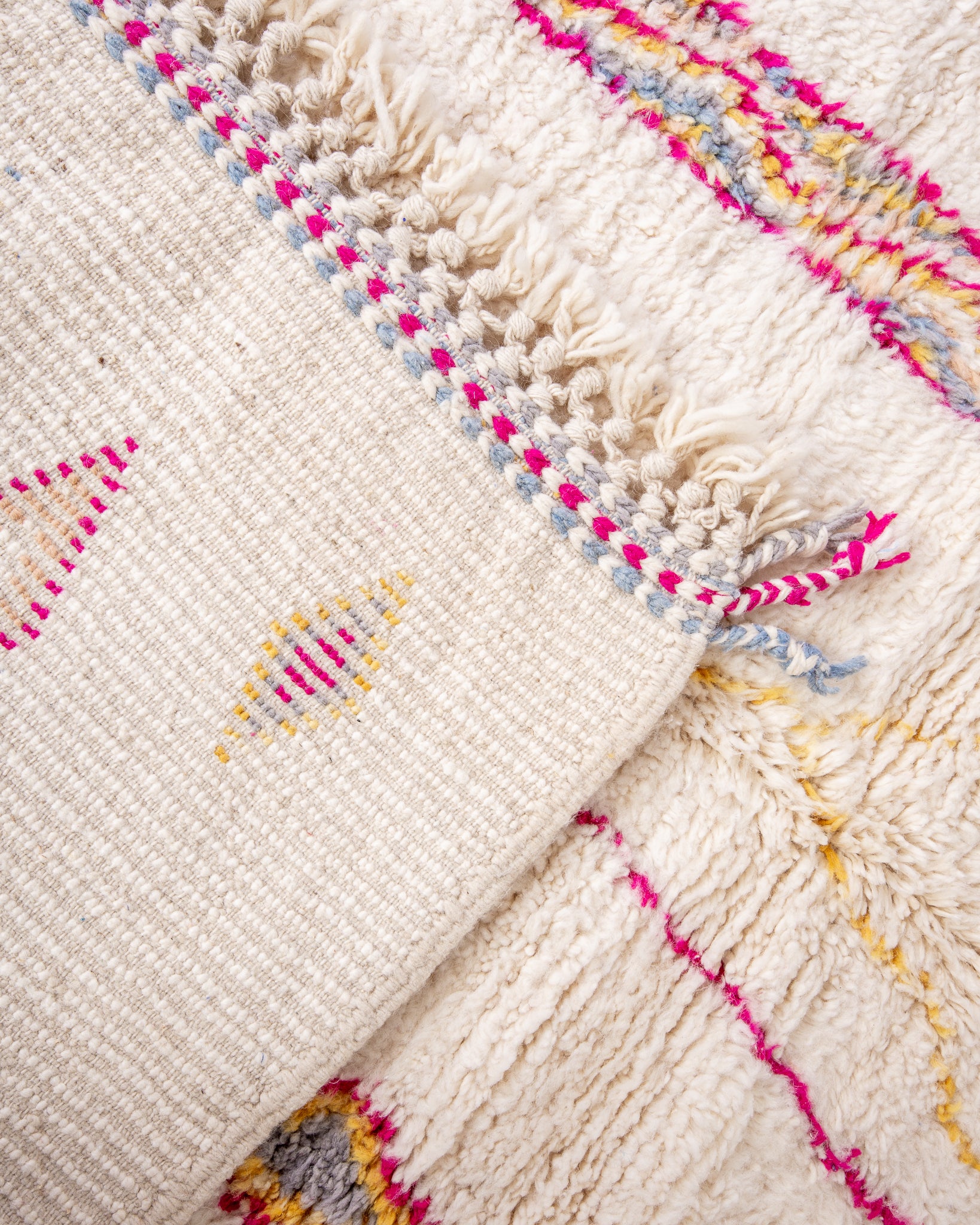 Modern designer handcrafted Berber rug from morocco Beniourain with beautiful colors and patterns