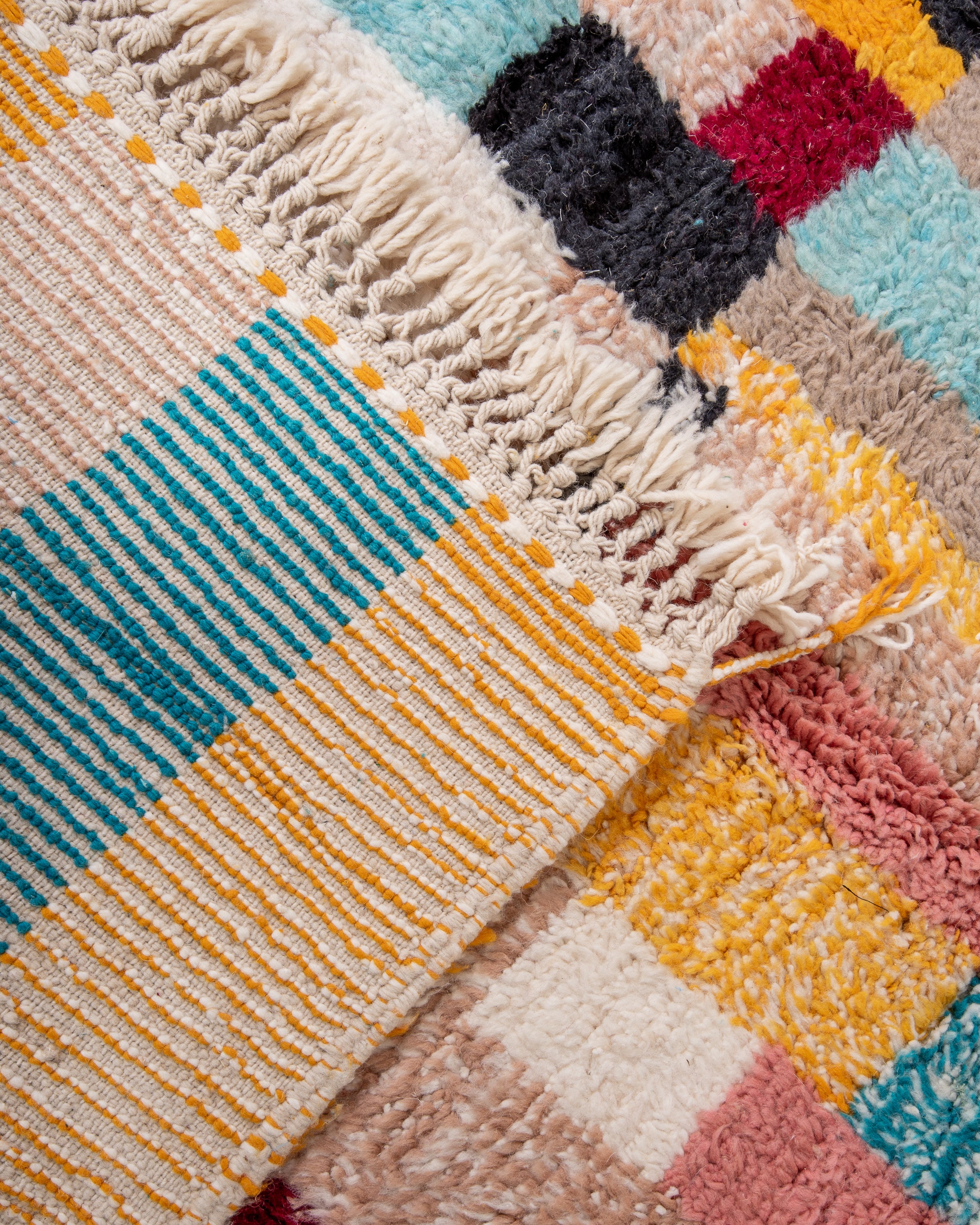 Modern designer handcrafted Berber rug from morocco Beniourain with beautiful colors and patterns