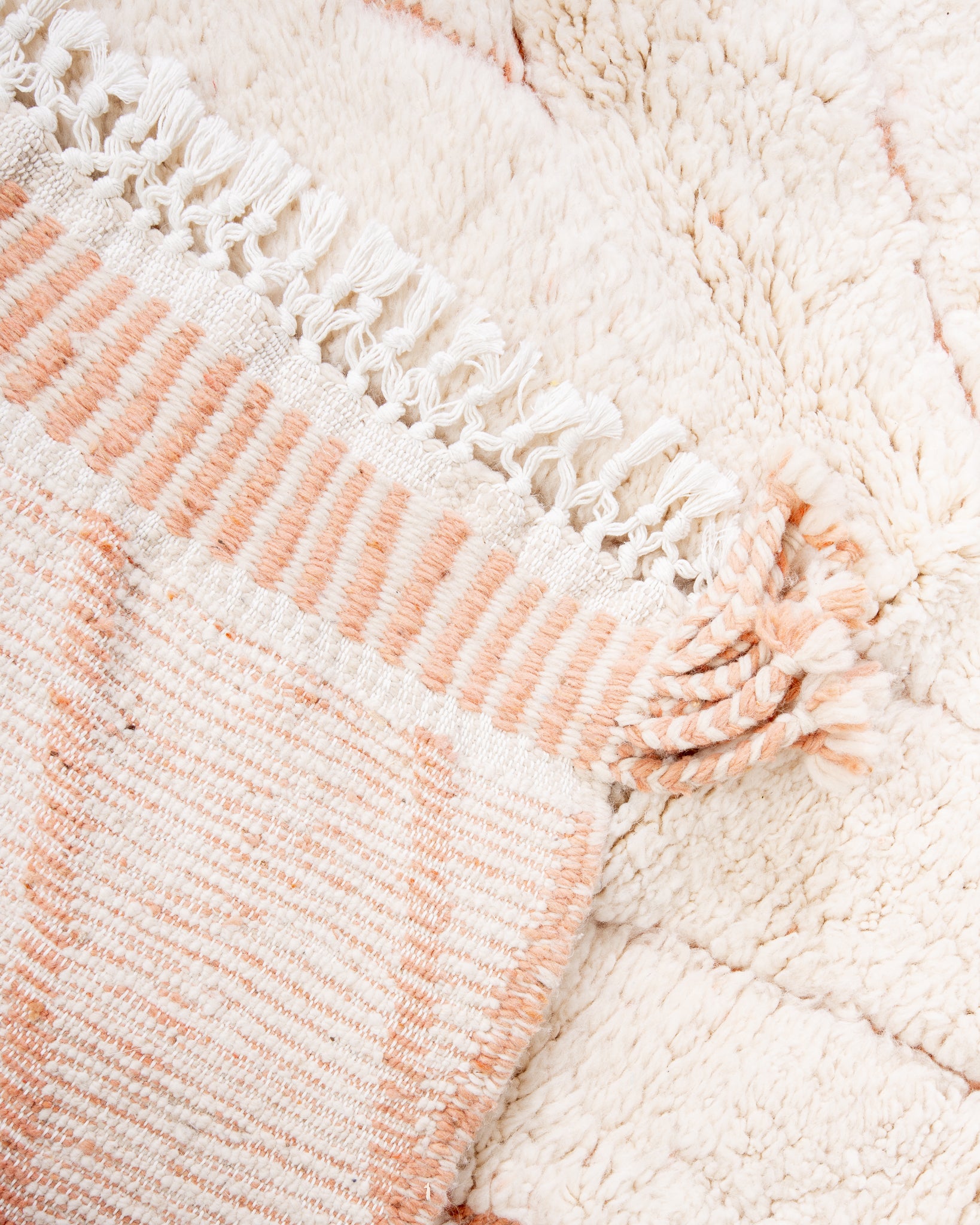 Modern designer handcrafted Berber rug from morocco Beniourain with beautiful colors and patterns