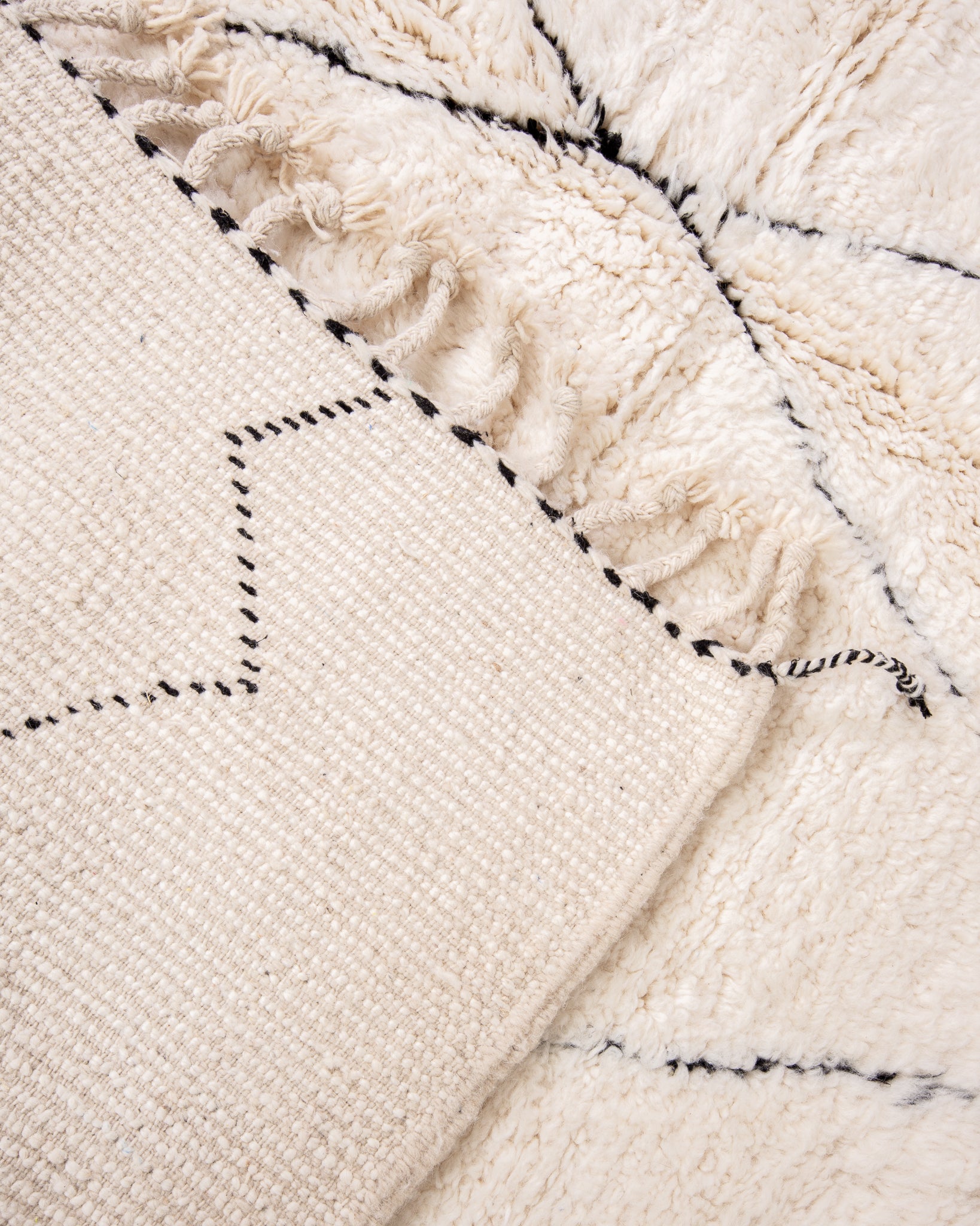 Modern designer handcrafted Berber rug from morocco Beniourain with beautiful colors and patterns