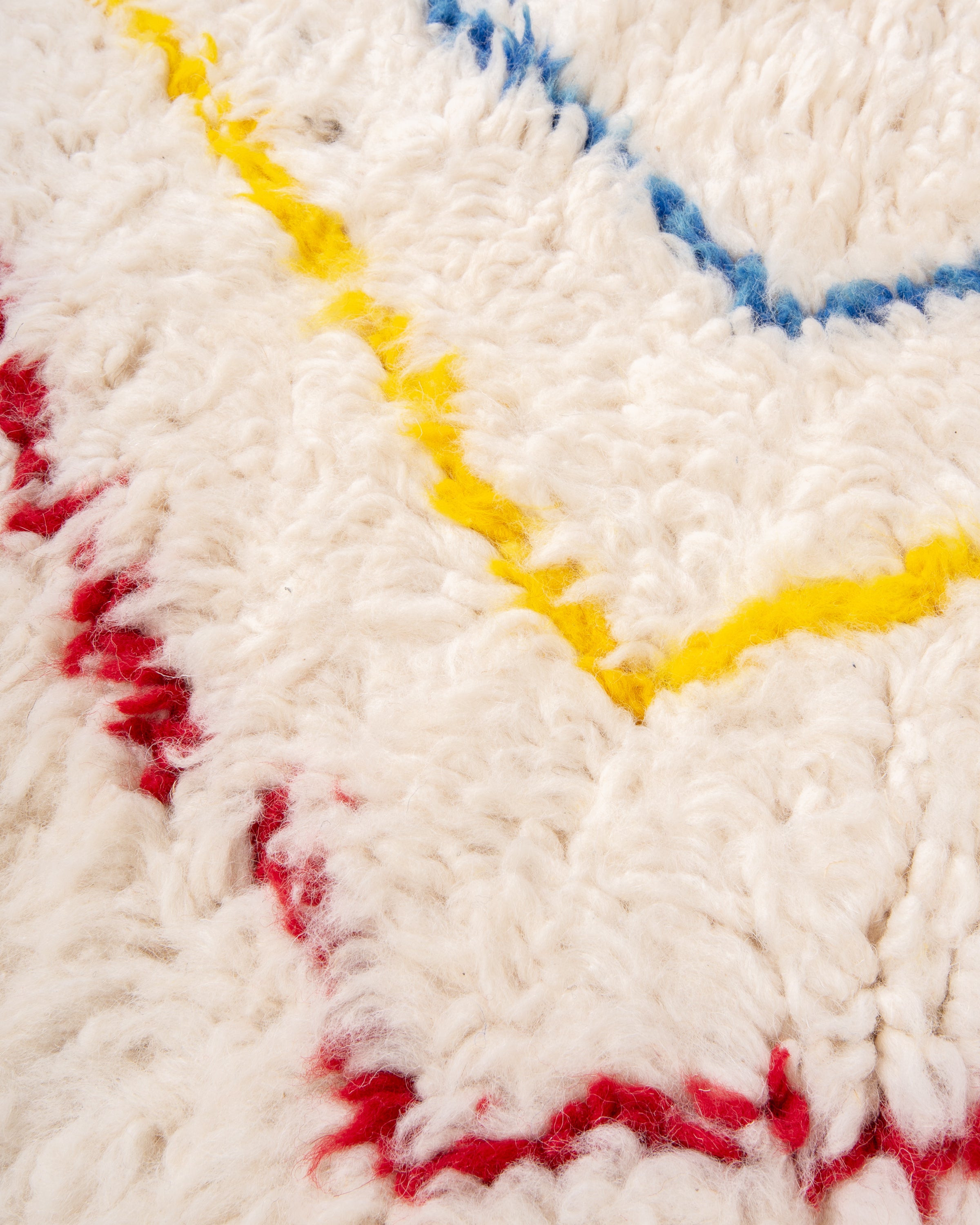 Modern designer handcrafted Berber rug from morocco Beniourain with beautiful colors and patterns