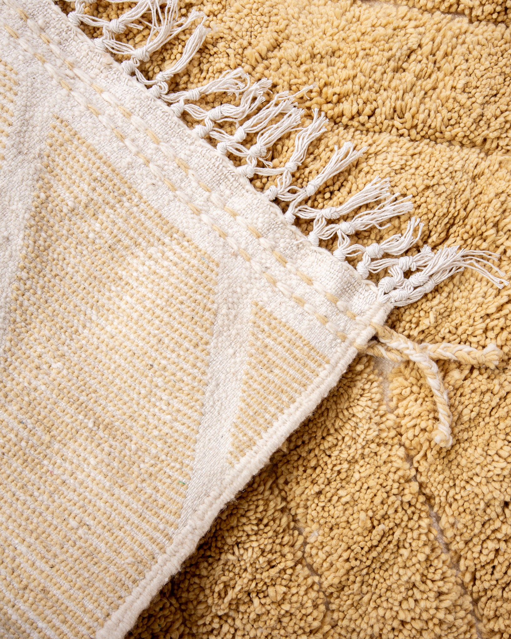 Modern designer handcrafted Berber rug from morocco Beniourain with beautiful colors and patterns