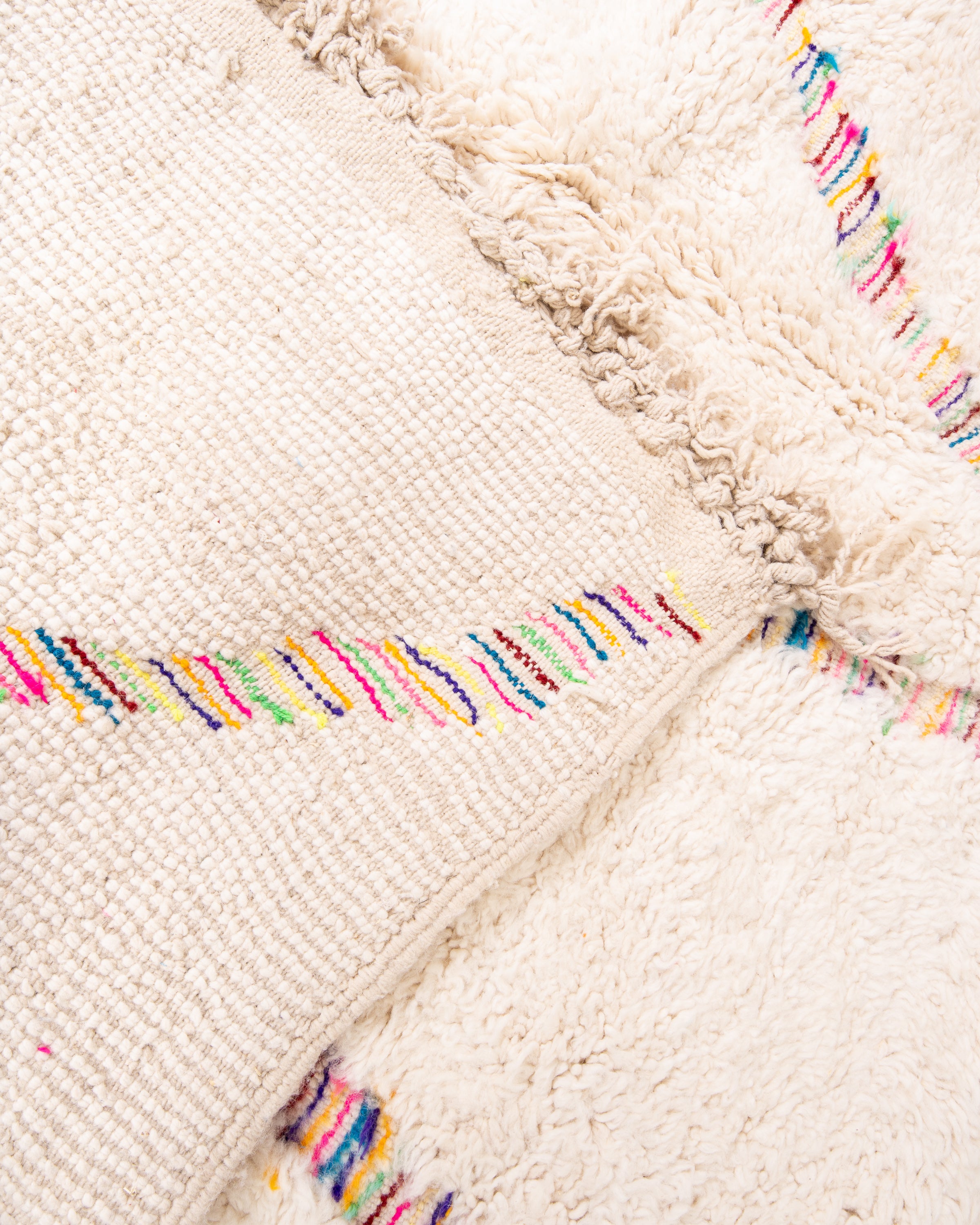 Modern designer handcrafted Berber rug from morocco Beniourain with beautiful colors and patterns