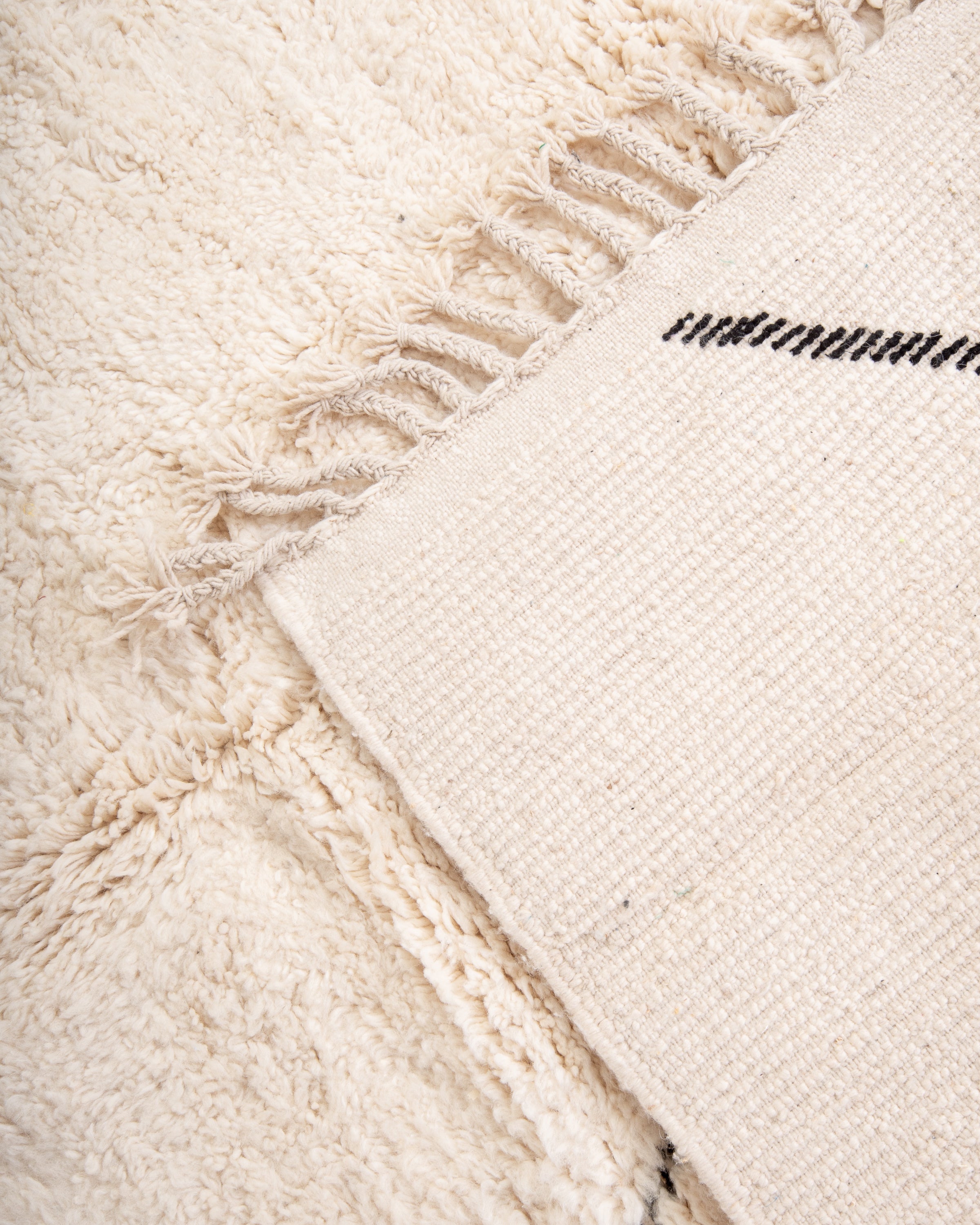 Modern designer handcrafted Berber rug from morocco Beniourain with beautiful colors and patterns