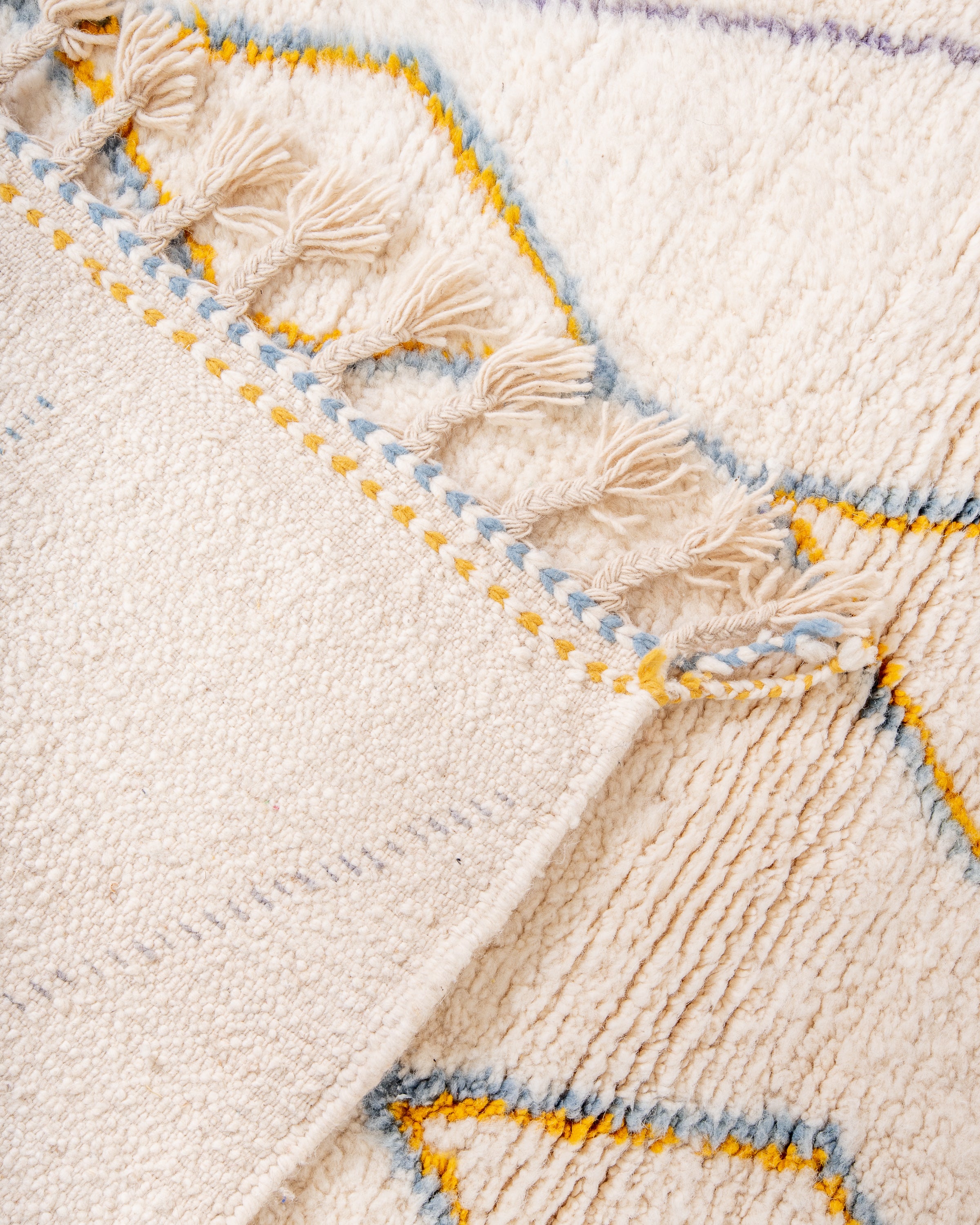 Modern designer handcrafted Berber rug from morocco Beniourain with beautiful colors and patterns