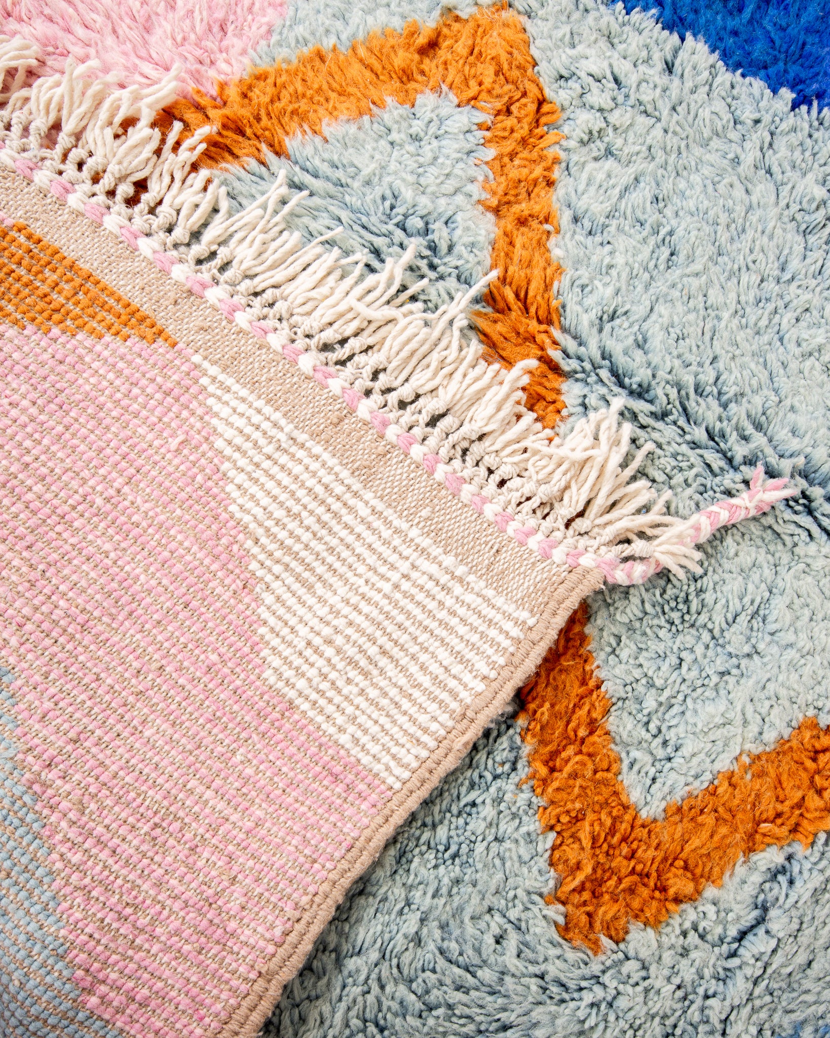 Modern designer handcrafted Berber rug from morocco Beniourain with beautiful colors and patterns