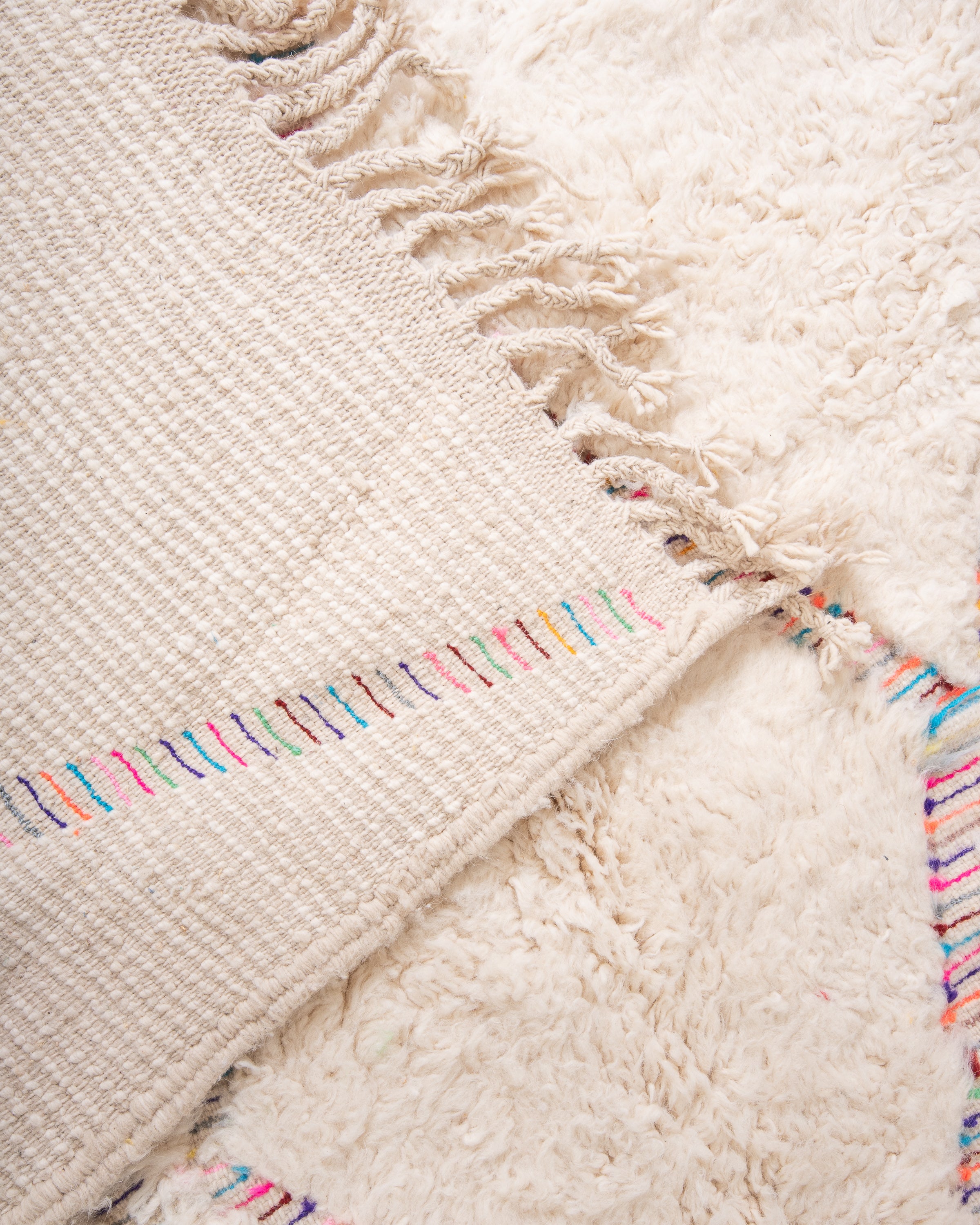 Modern designer handcrafted Berber rug from morocco Beniourain with beautiful colors and patterns