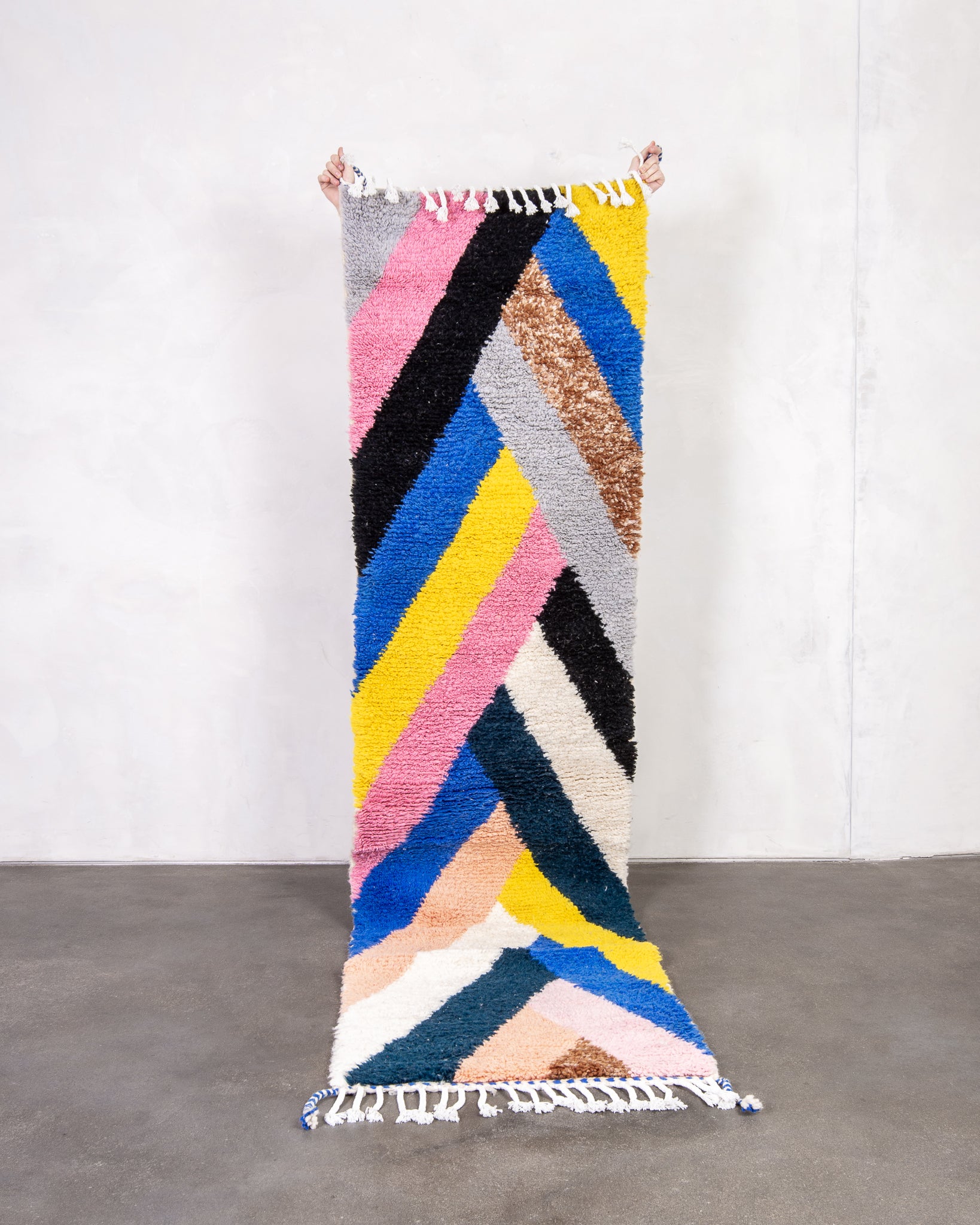 Modern designer handcrafted Berber rug from morocco Beniourain with beautiful colors and patterns