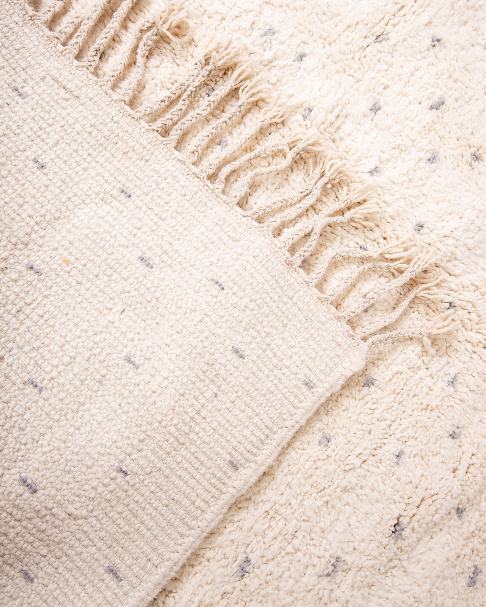 Modern designer handcrafted Berber rug from morocco Beniourain with beautiful colors and patterns