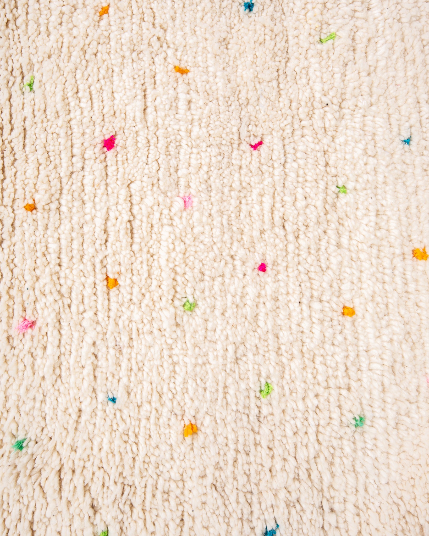 Modern designer handcrafted Berber rug from morocco Beniourain with beautiful colors and patterns