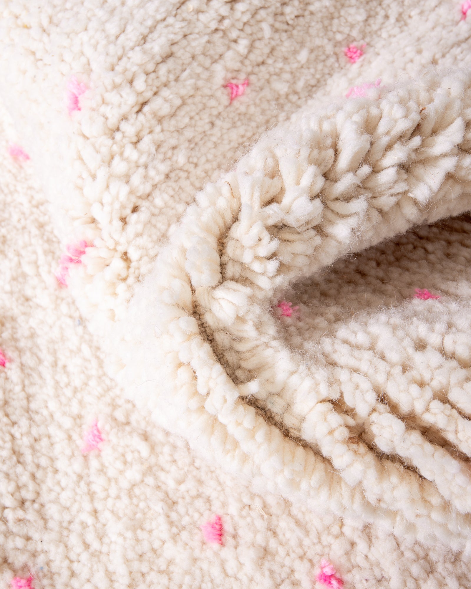 Modern designer handcrafted Berber rug from morocco Beniourain with beautiful colors and patterns