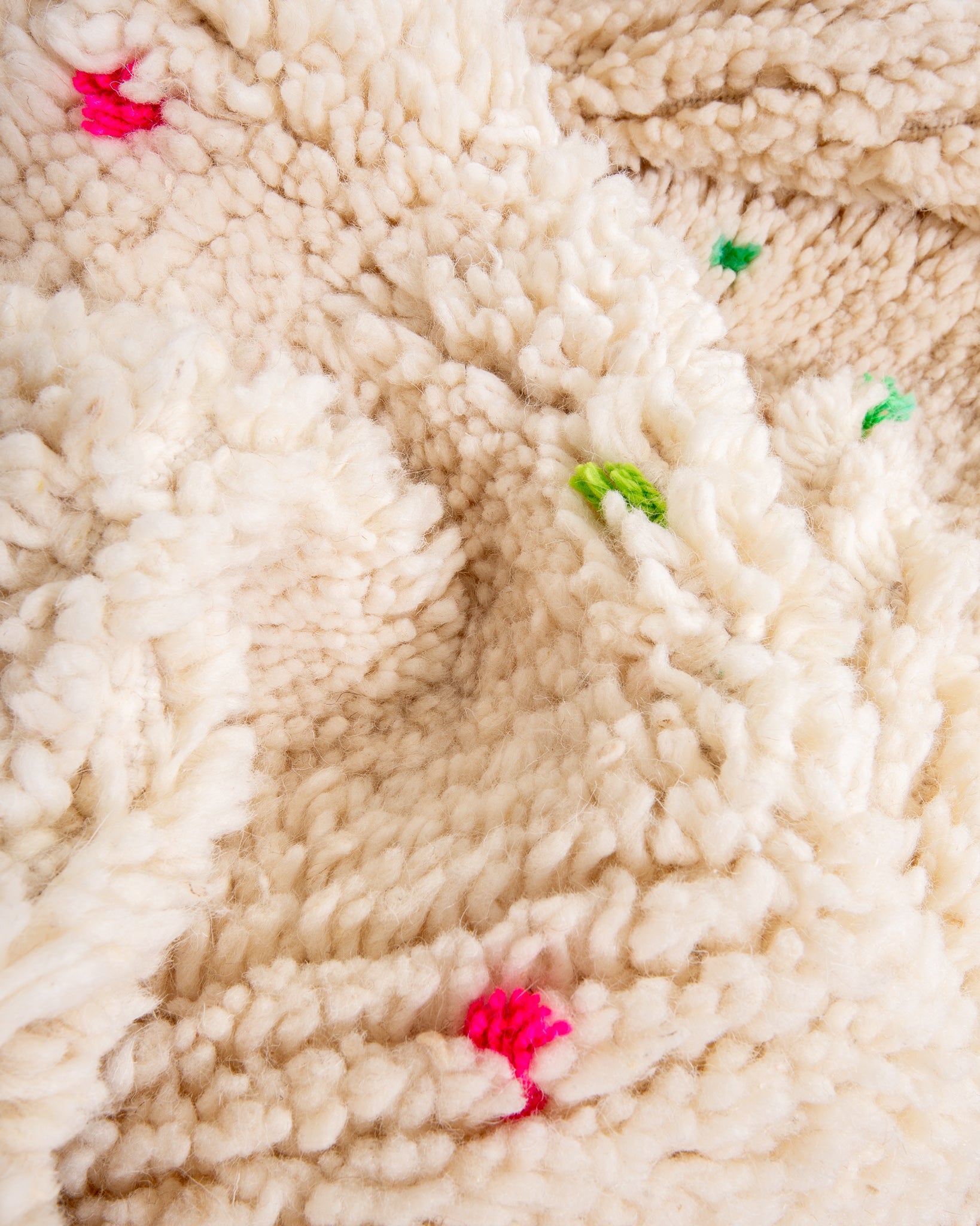 Modern designer handcrafted Berber rug from morocco Beniourain with beautiful colors and patterns