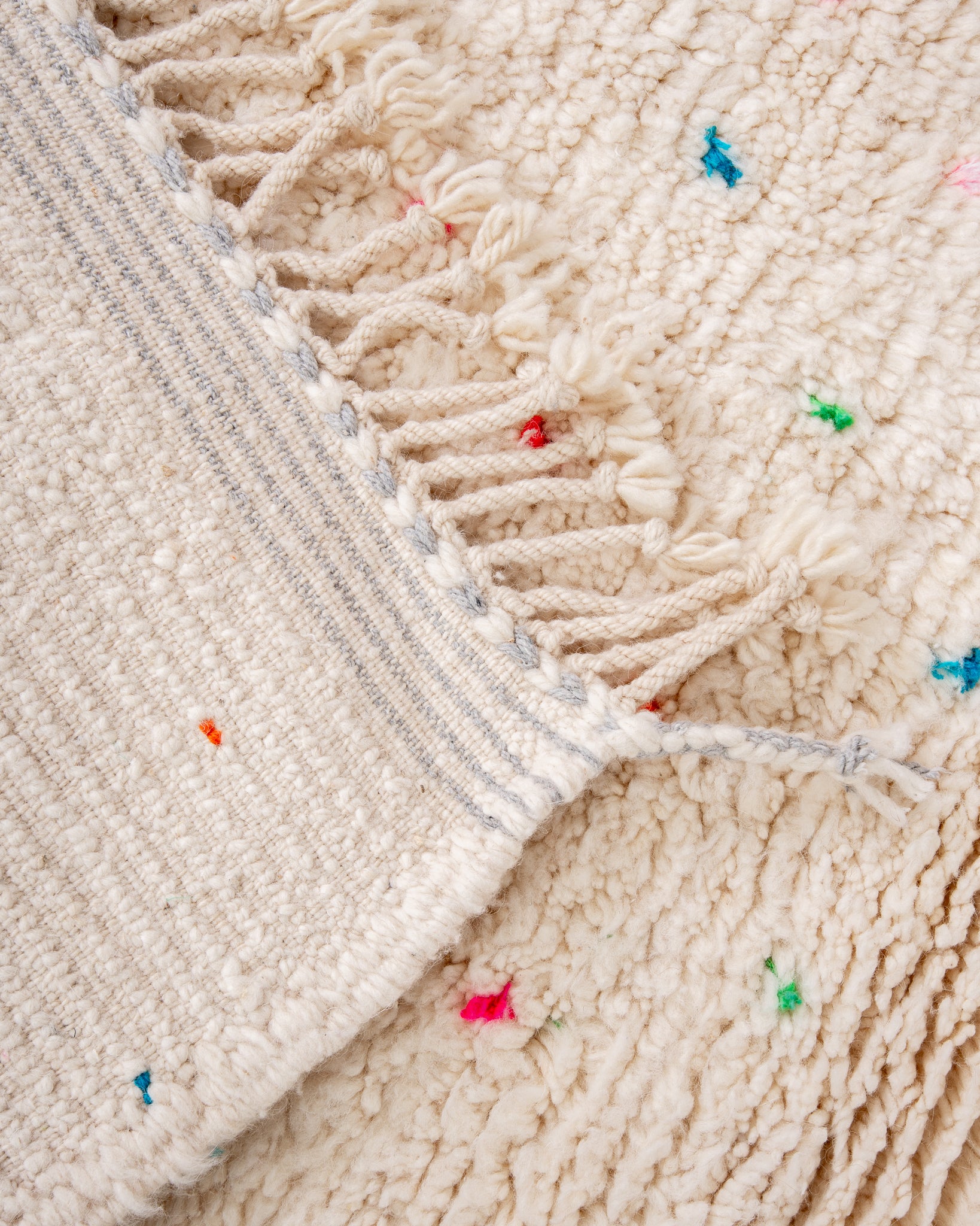 Modern designer handcrafted Berber rug from morocco Beniourain with beautiful colors and patterns