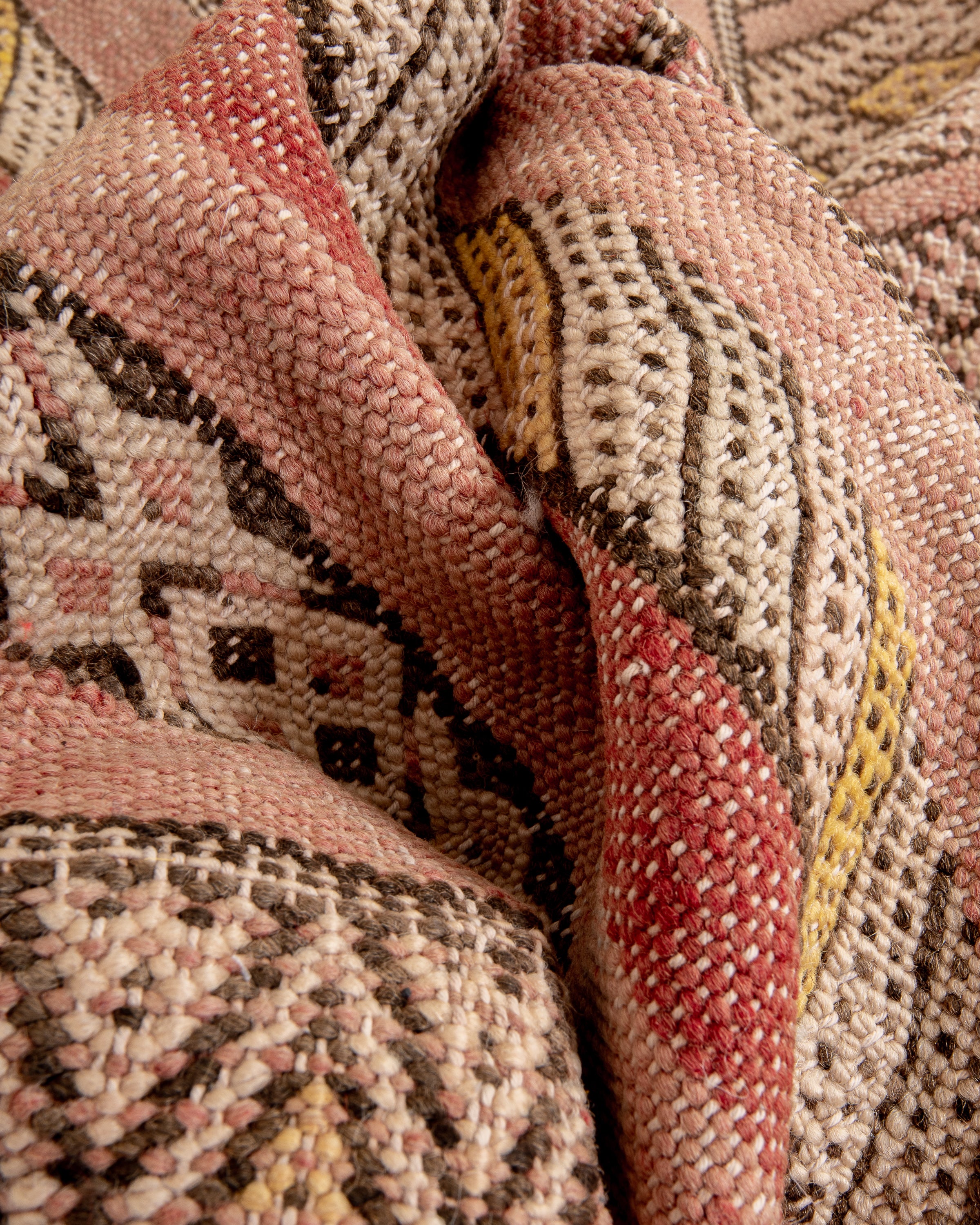 Modern designer handcrafted Berber rug from morocco Kelim with beautiful colors and patterns