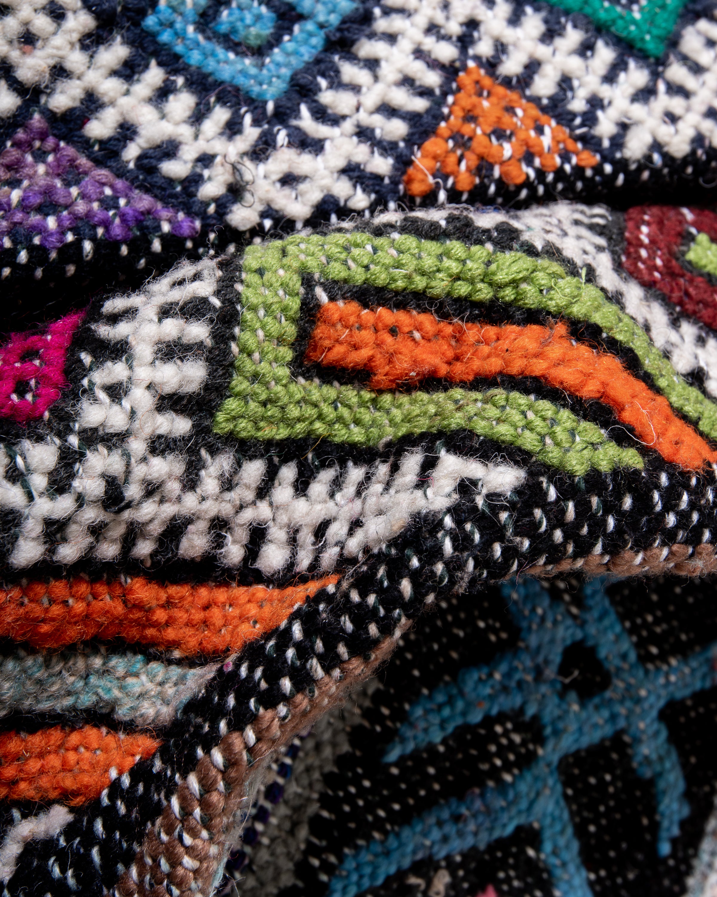 Modern designer handcrafted Berber rug from morocco Kelim with beautiful colors and patterns