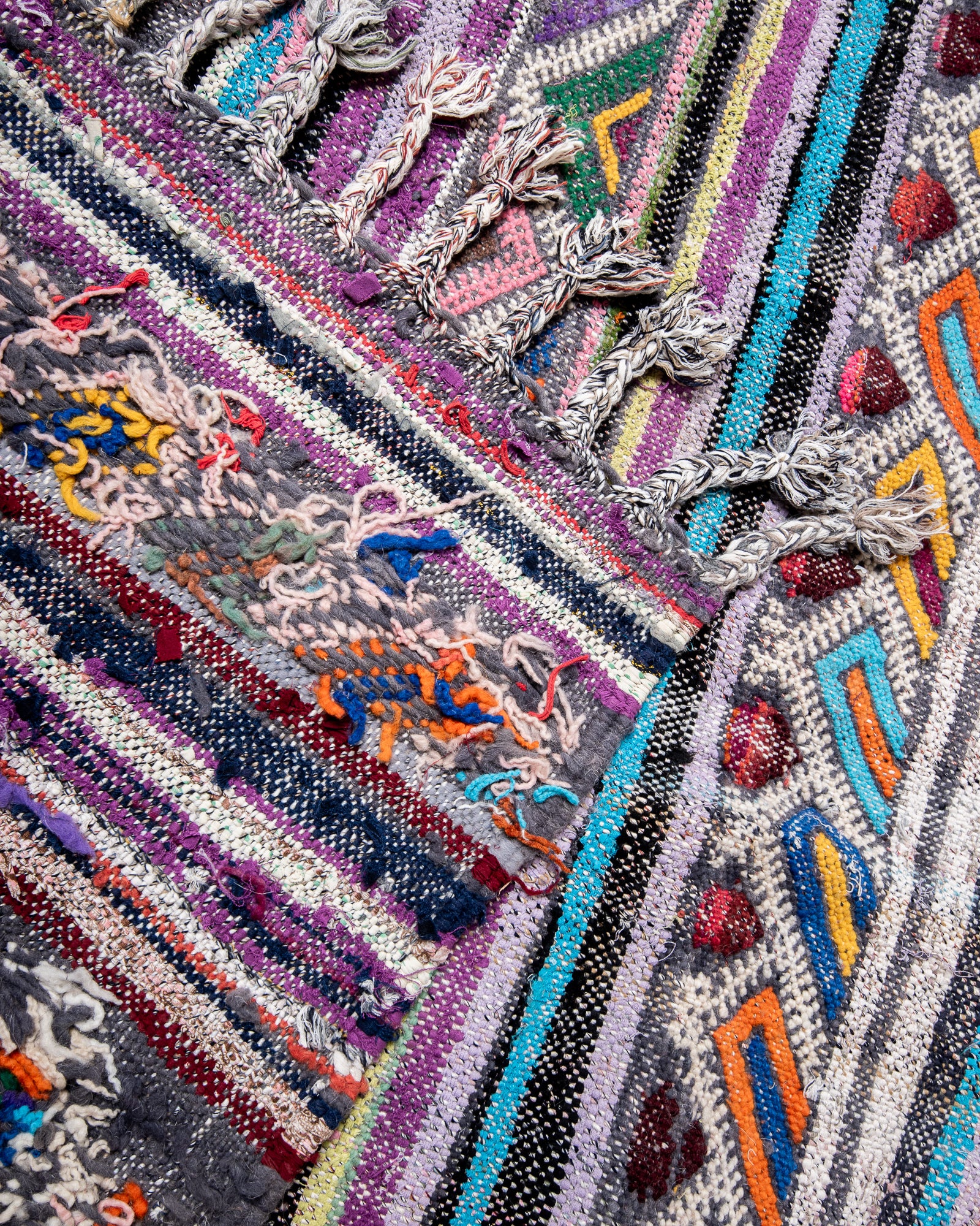 Modern, designer, handcrafted Berber rug from Morocco. Kelim carpet with beautiful designs and robust flat weave. 100% wool.