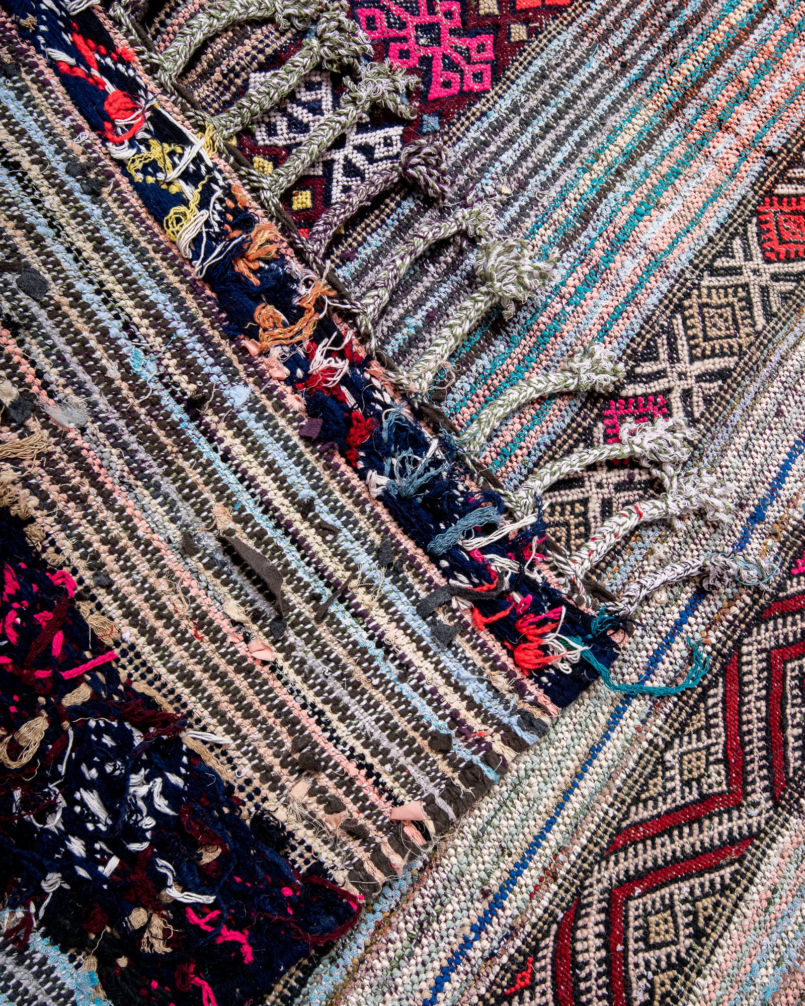 Modern, designer, handcrafted Berber rug from Morocco. Kelim carpet with beautiful designs and robust flat weave. 100% wool.