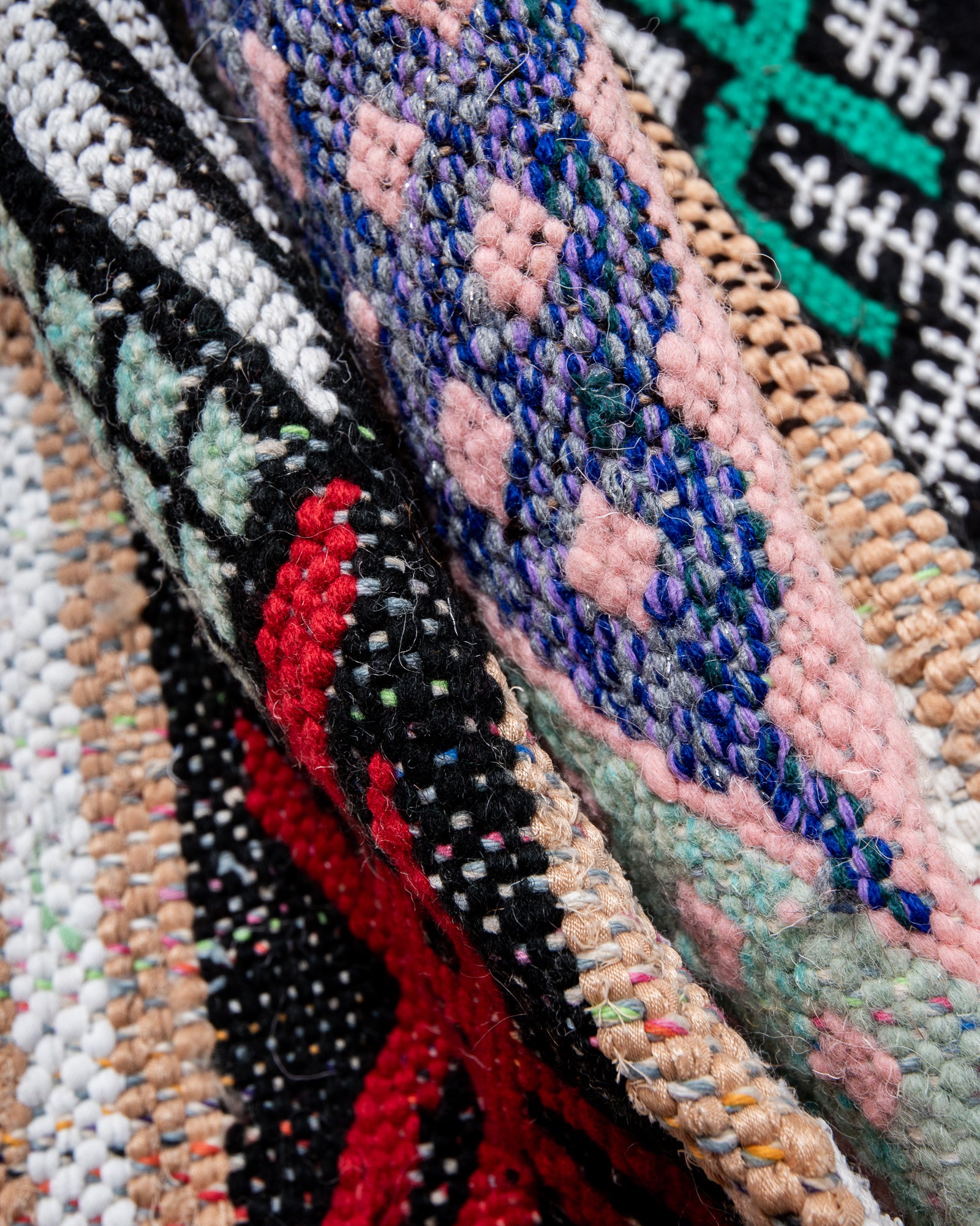 Modern, designer, handcrafted Berber rug from Morocco. Kelim carpet with beautiful designs and robust flat weave. 100% wool.