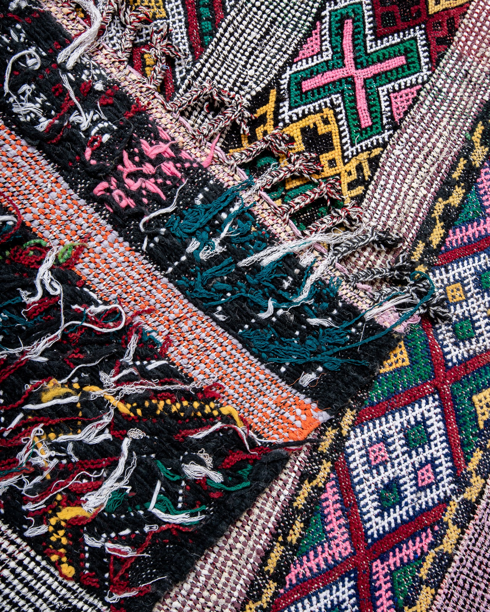 Modern, designer, handcrafted Berber rug from Morocco. Kelim carpet with beautiful designs and robust flat weave. 100% wool.