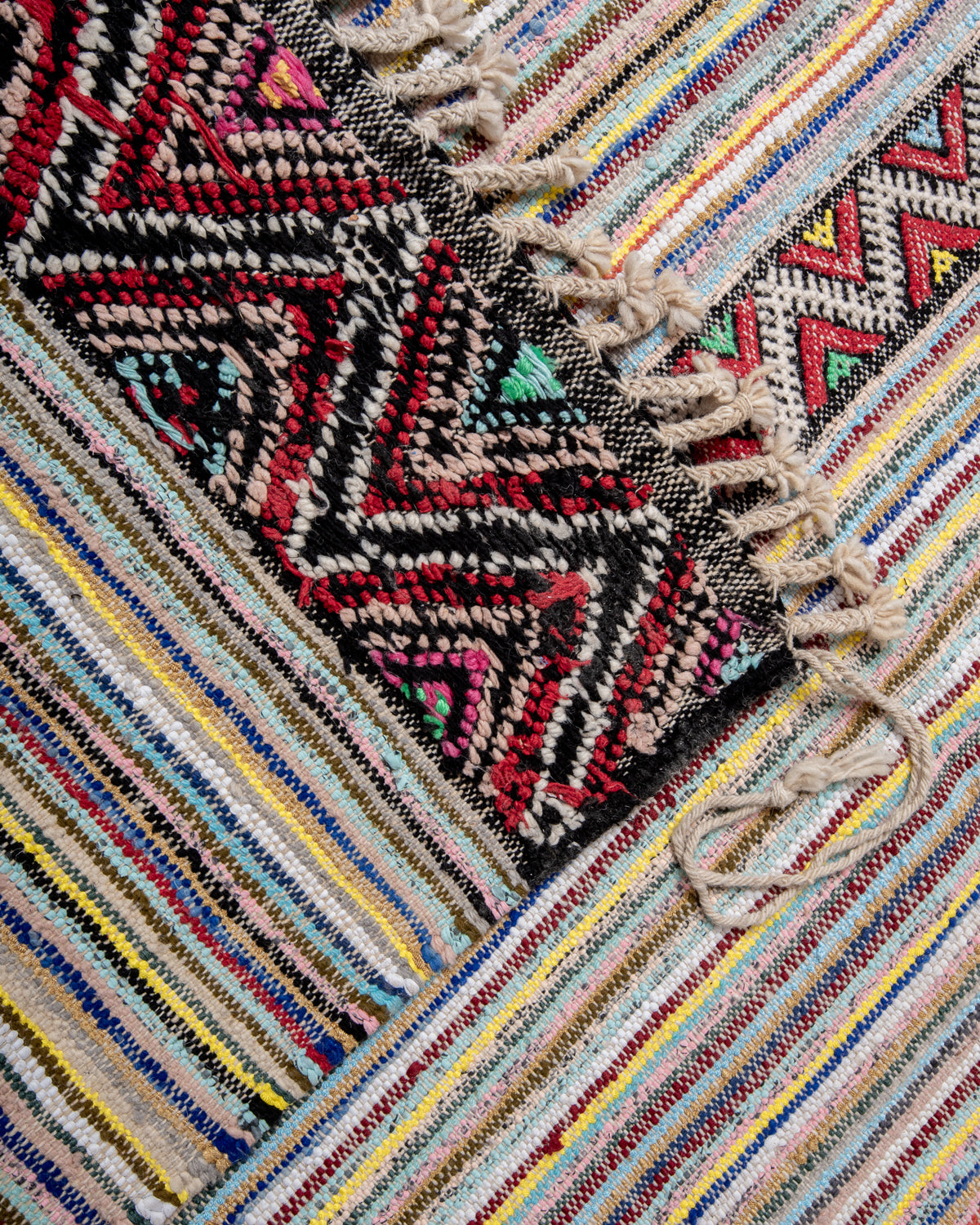 Modern, designer, handcrafted Berber rug from Morocco. Vintage Kelim carpet with beautiful designs and robust flat weave. 100% wool.