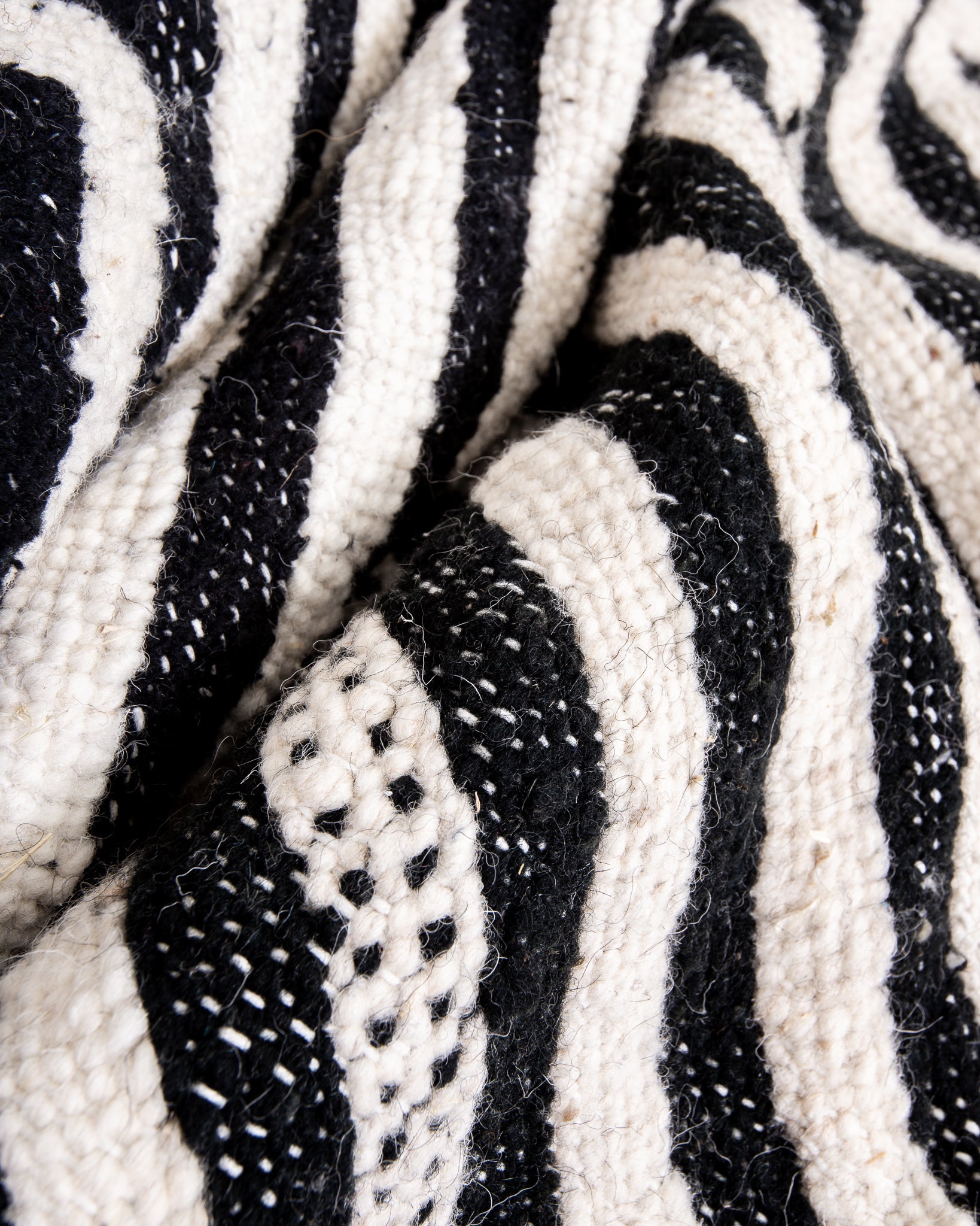 Modern designer handcrafted Berber rug from morocco Kelim with beautiful colors and patterns