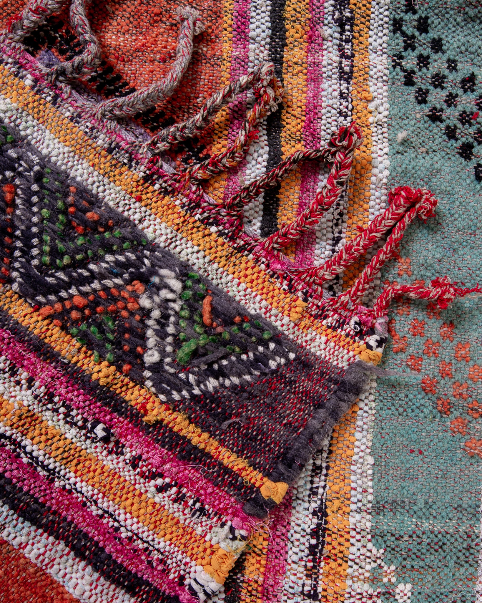 Modern designer handcrafted Berber rug from morocco Kelim with beautiful colors and patterns