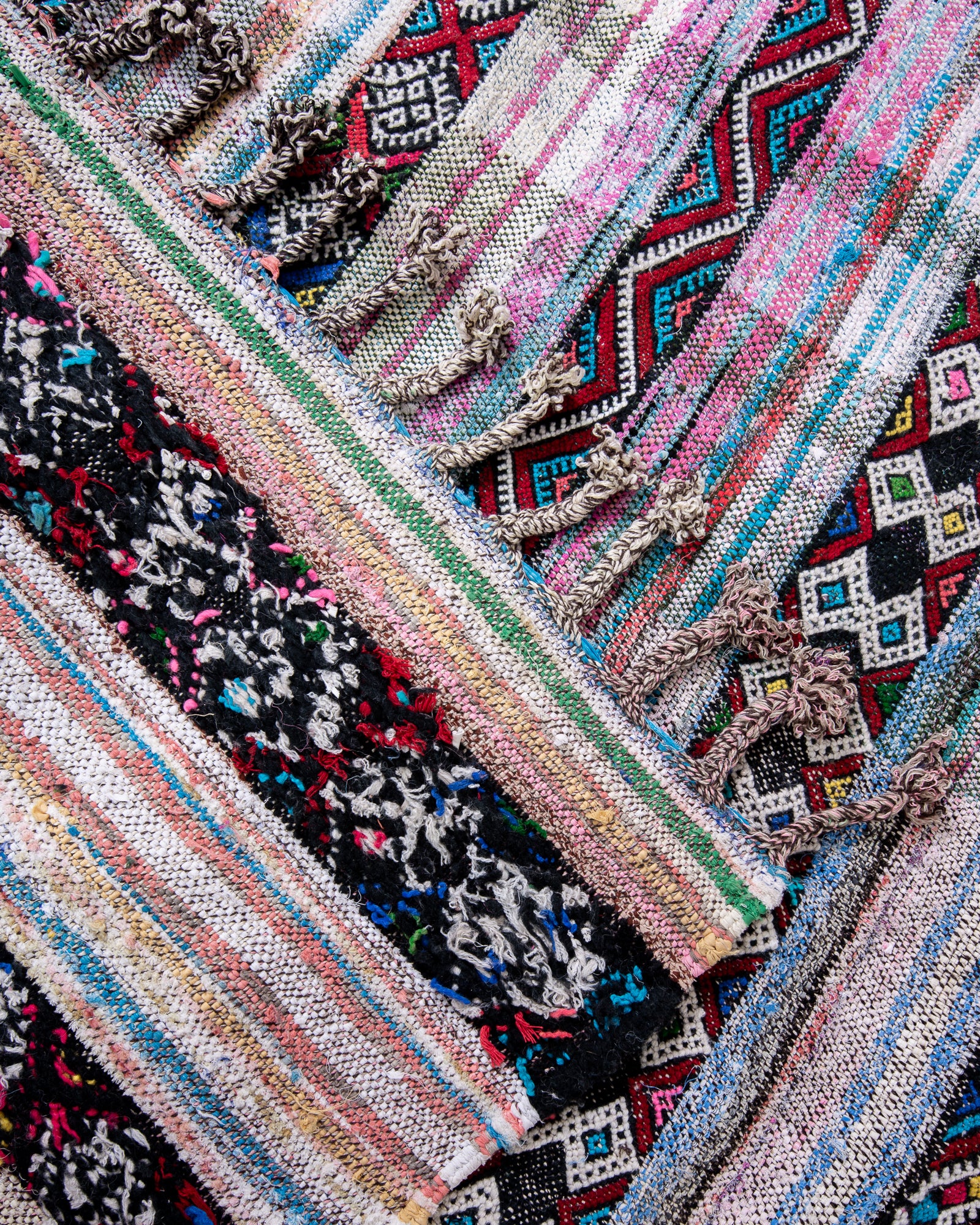 Modern designer handcrafted Berber rug from morocco Kelim with beautiful colors and patterns