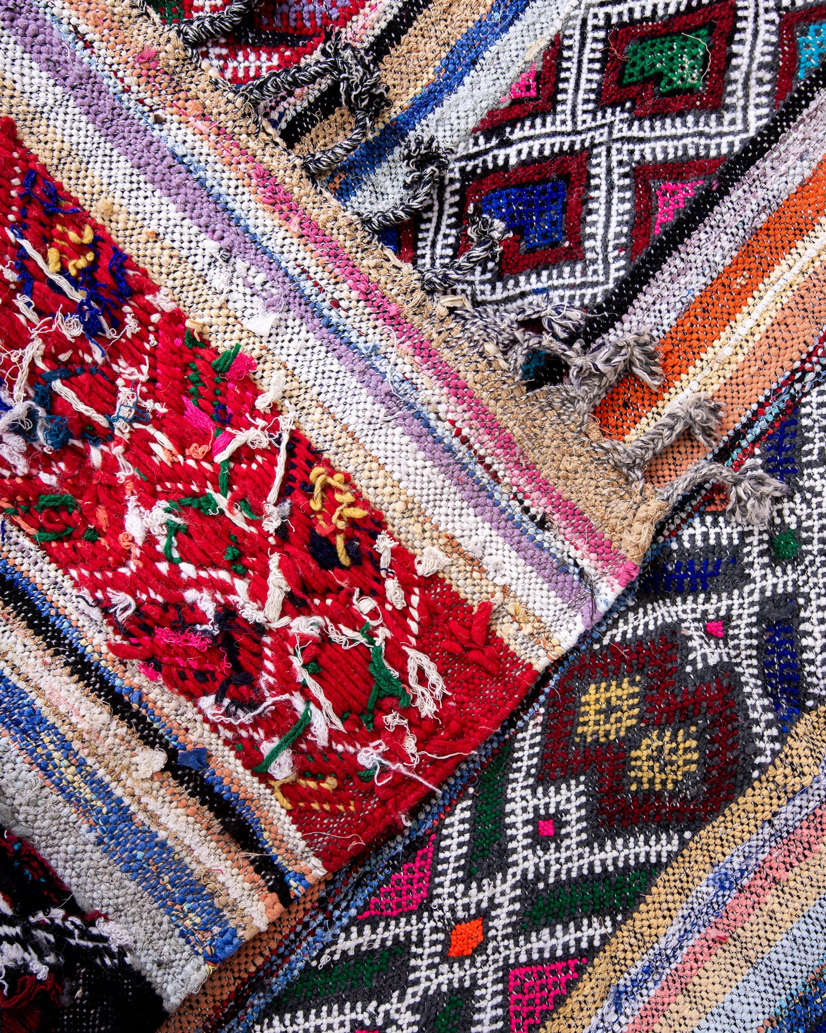 Modern designer handcrafted Berber rug from morocco Kelim with beautiful colors and patterns