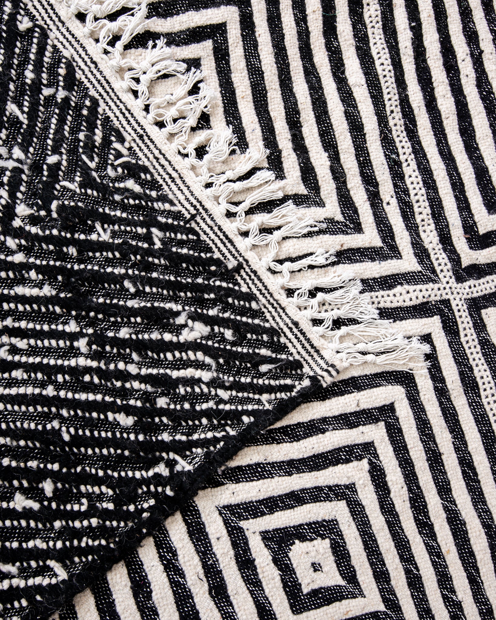 Modern designer handcrafted Berber rug from morocco Kelim with beautiful colors and patterns