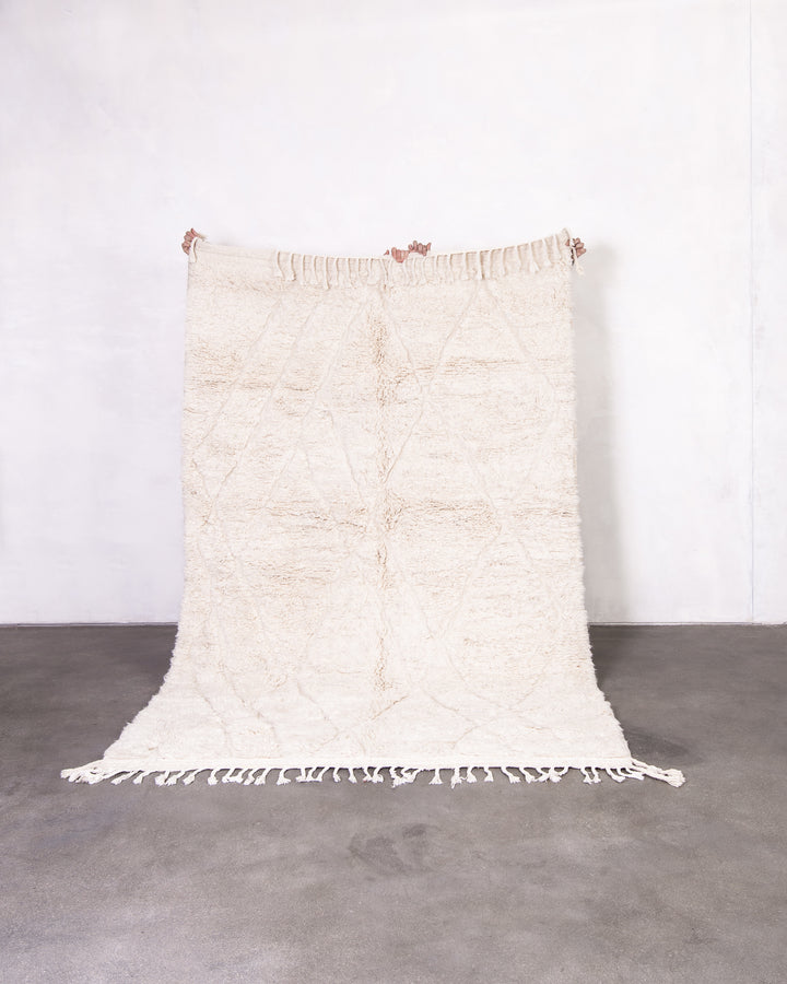 Modern designer handcrafted Berber rug from morocco Beniourain with beautiful colors and patterns