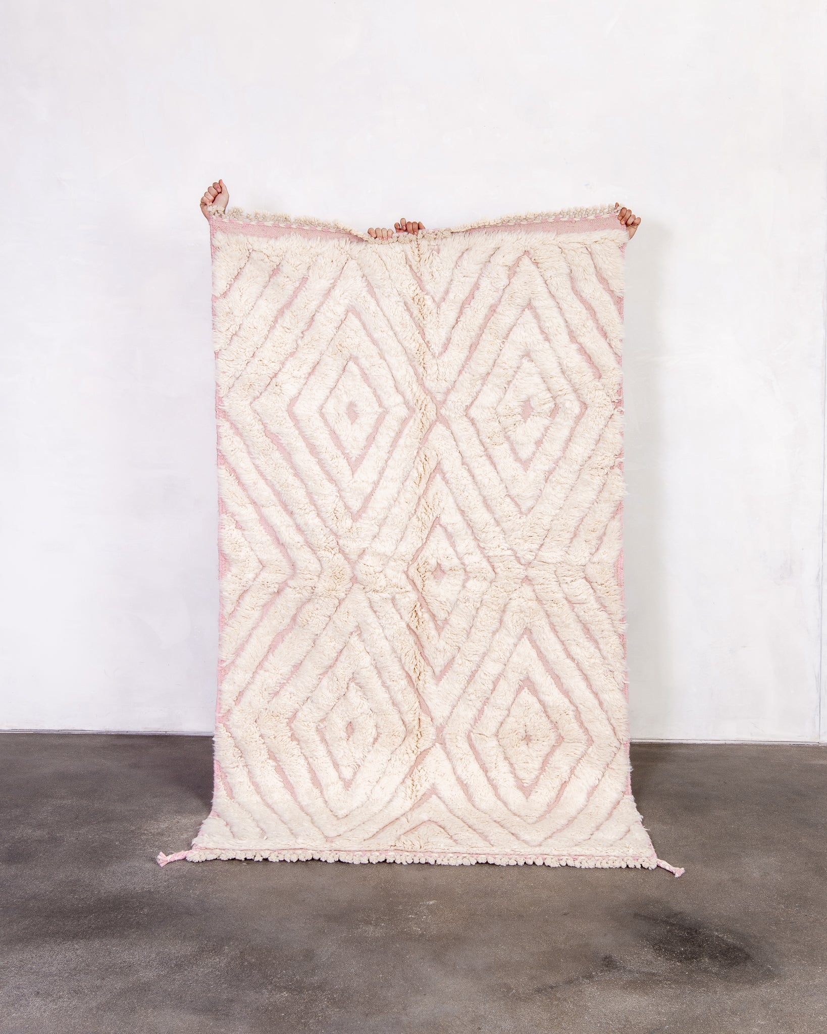 Modern designer handcrafted Berber rug from morocco Beniourain with beautiful colors and patterns