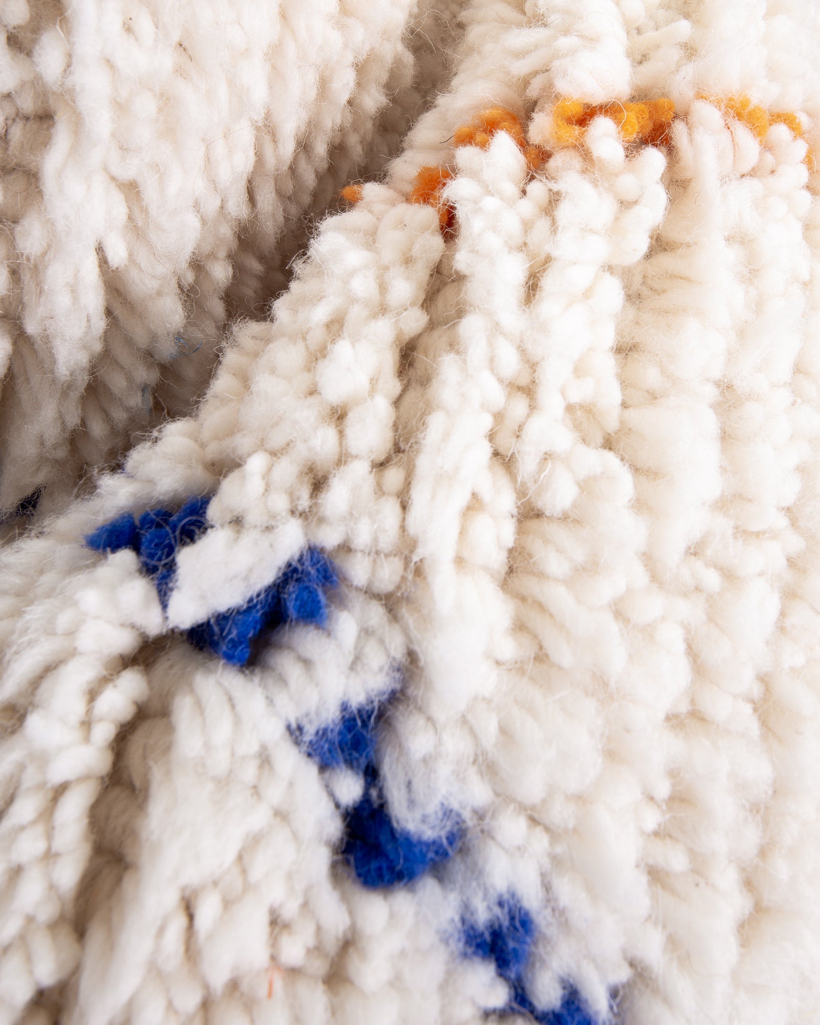 Modern designer handcrafted Berber rug from morocco Beniourain with beautiful colors and patterns