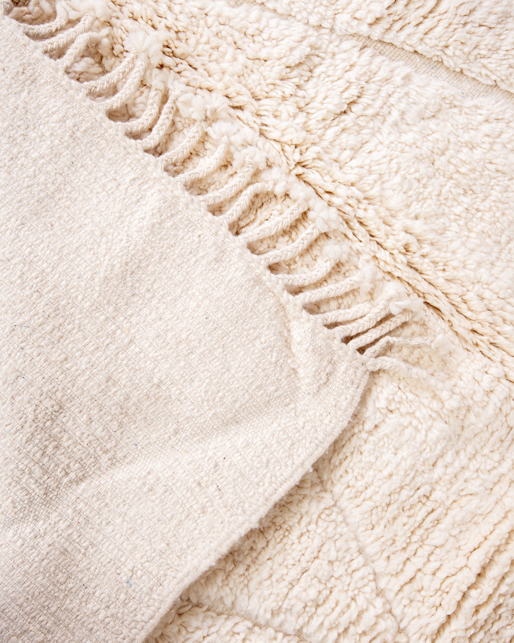 Modern designer handcrafted Berber rug from morocco Beniourain with beautiful colors and patterns