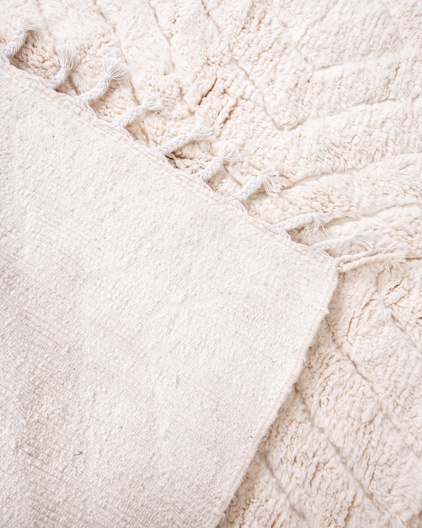 Modern designer handcrafted Berber rug from morocco Beniourain with beautiful colors and patterns