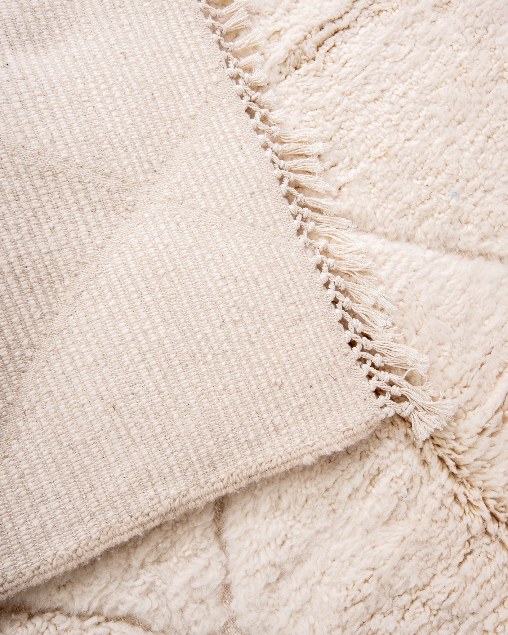 Modern designer handcrafted Berber rug from morocco Beniourain with beautiful colors and patterns