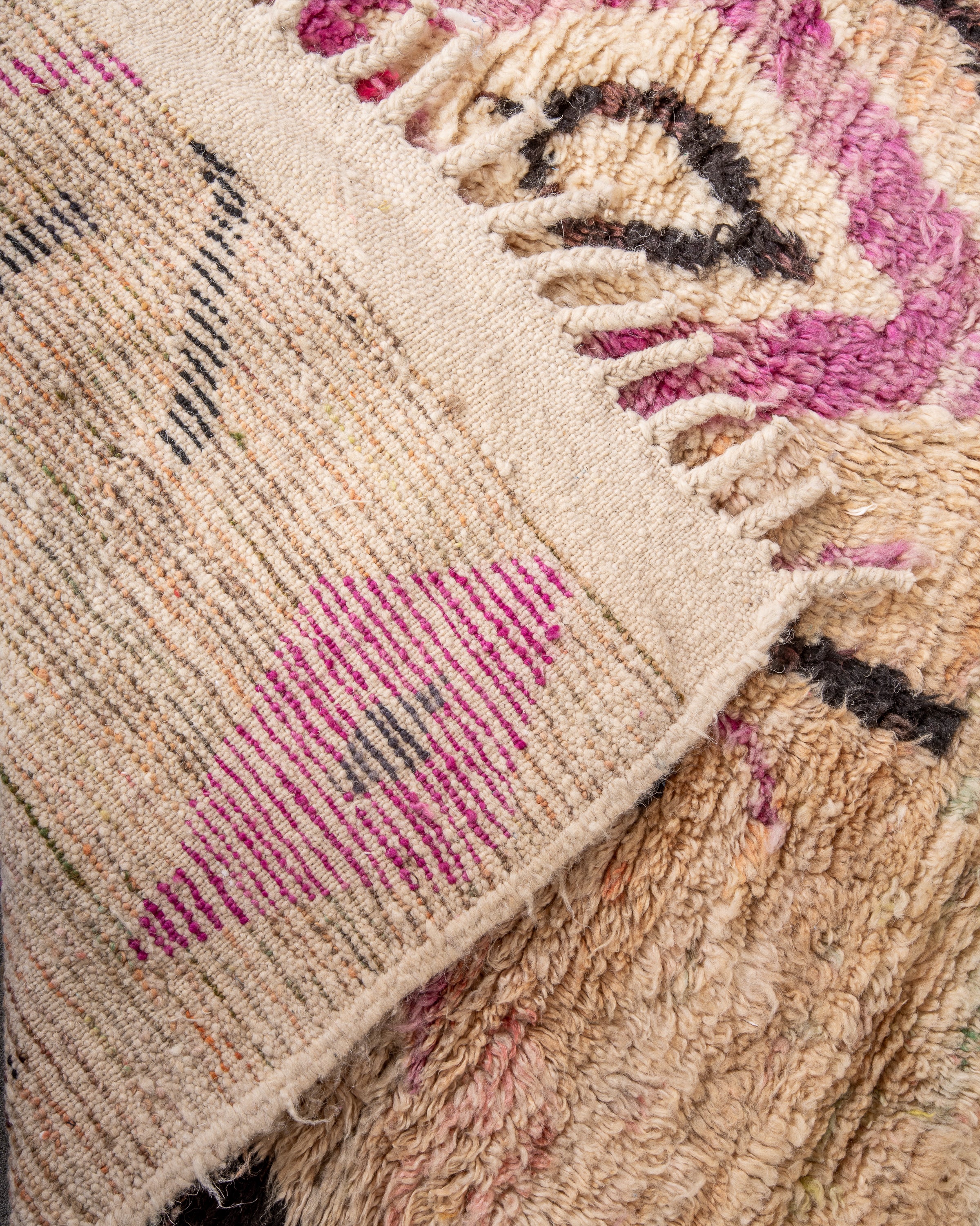 Modern designer handcrafted Berber rug from morocco Boujad with beautiful colors and patterns